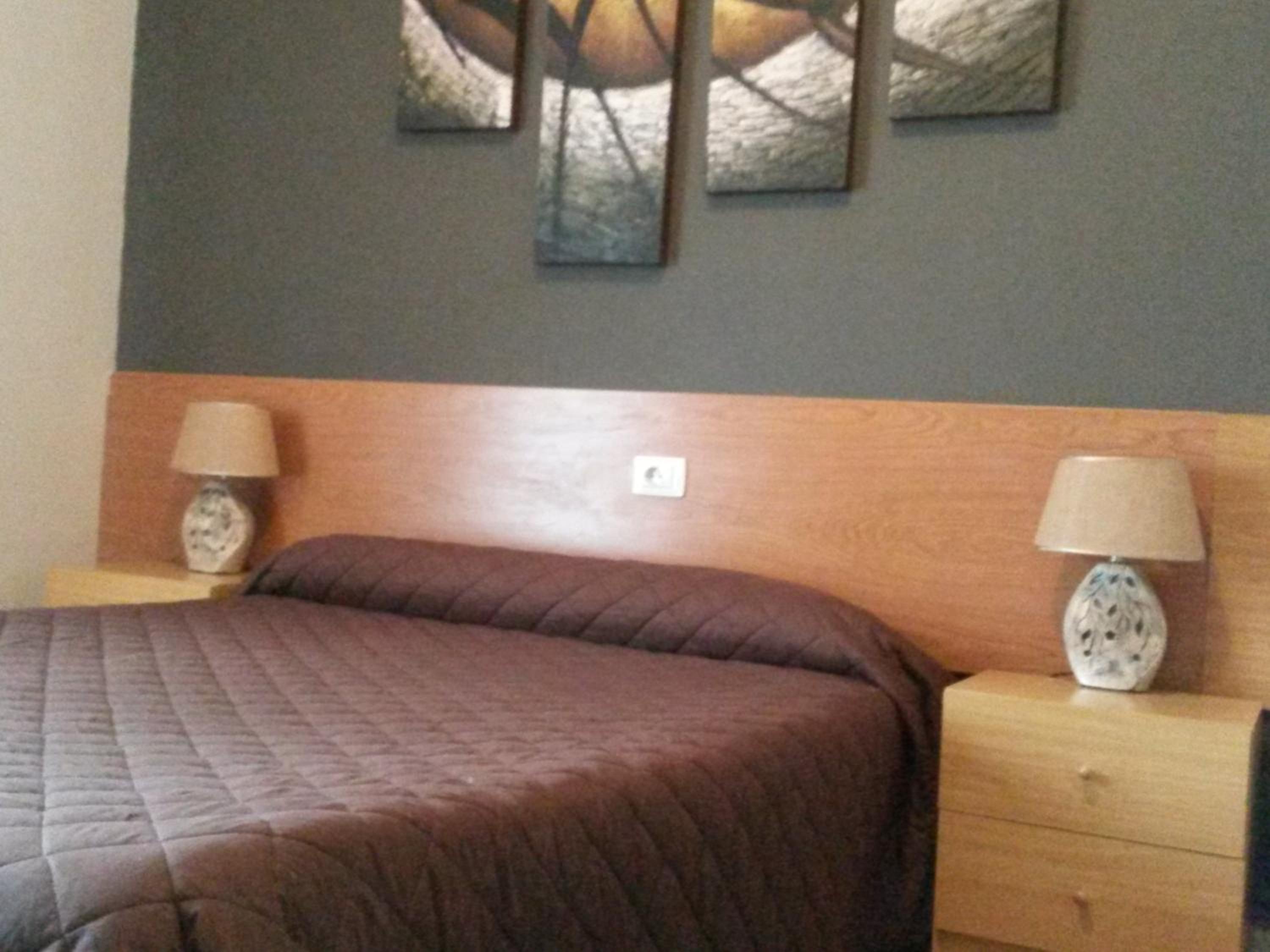 Single Room With Private Bathroom photo 2