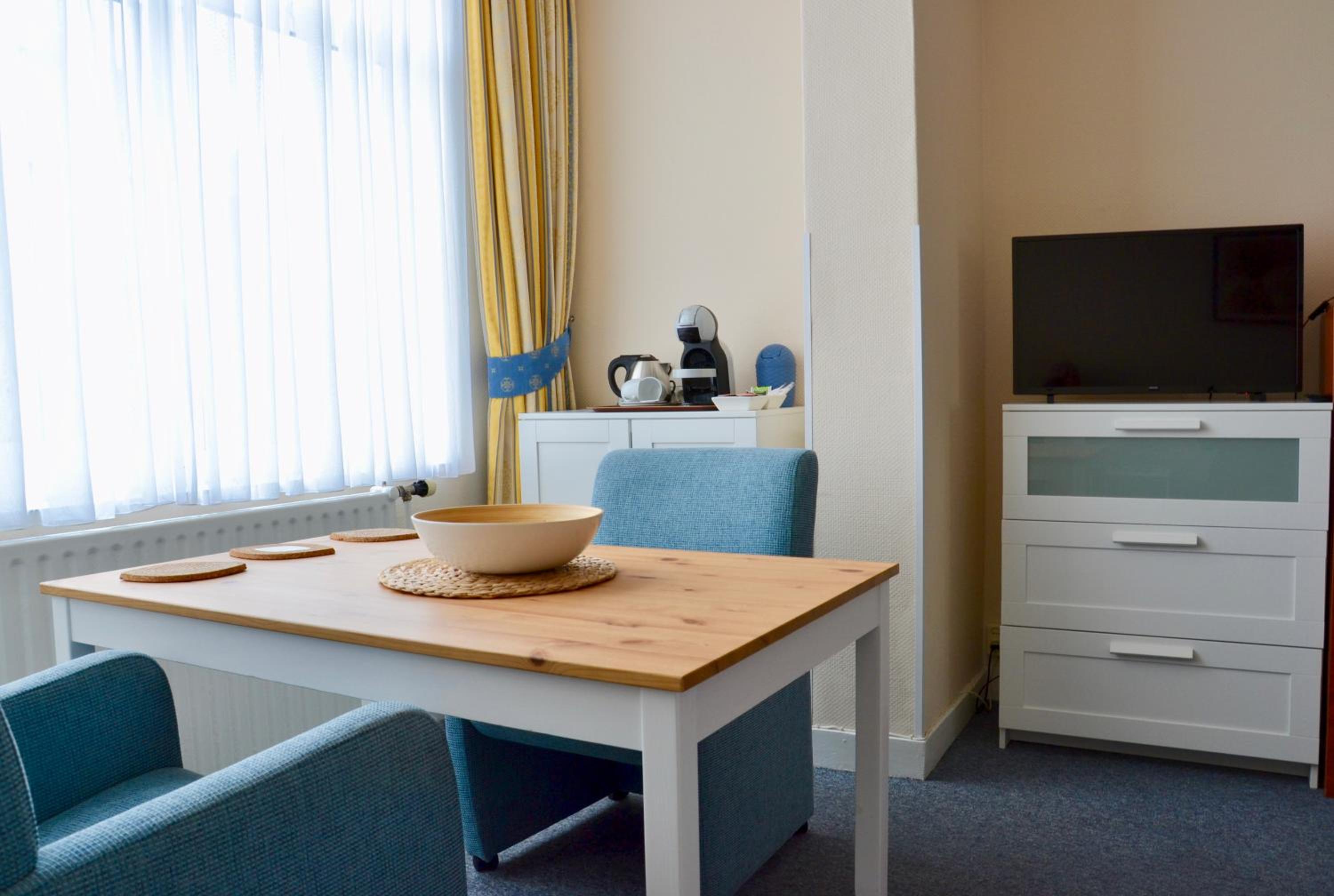 Standard Double Room - Photo 7