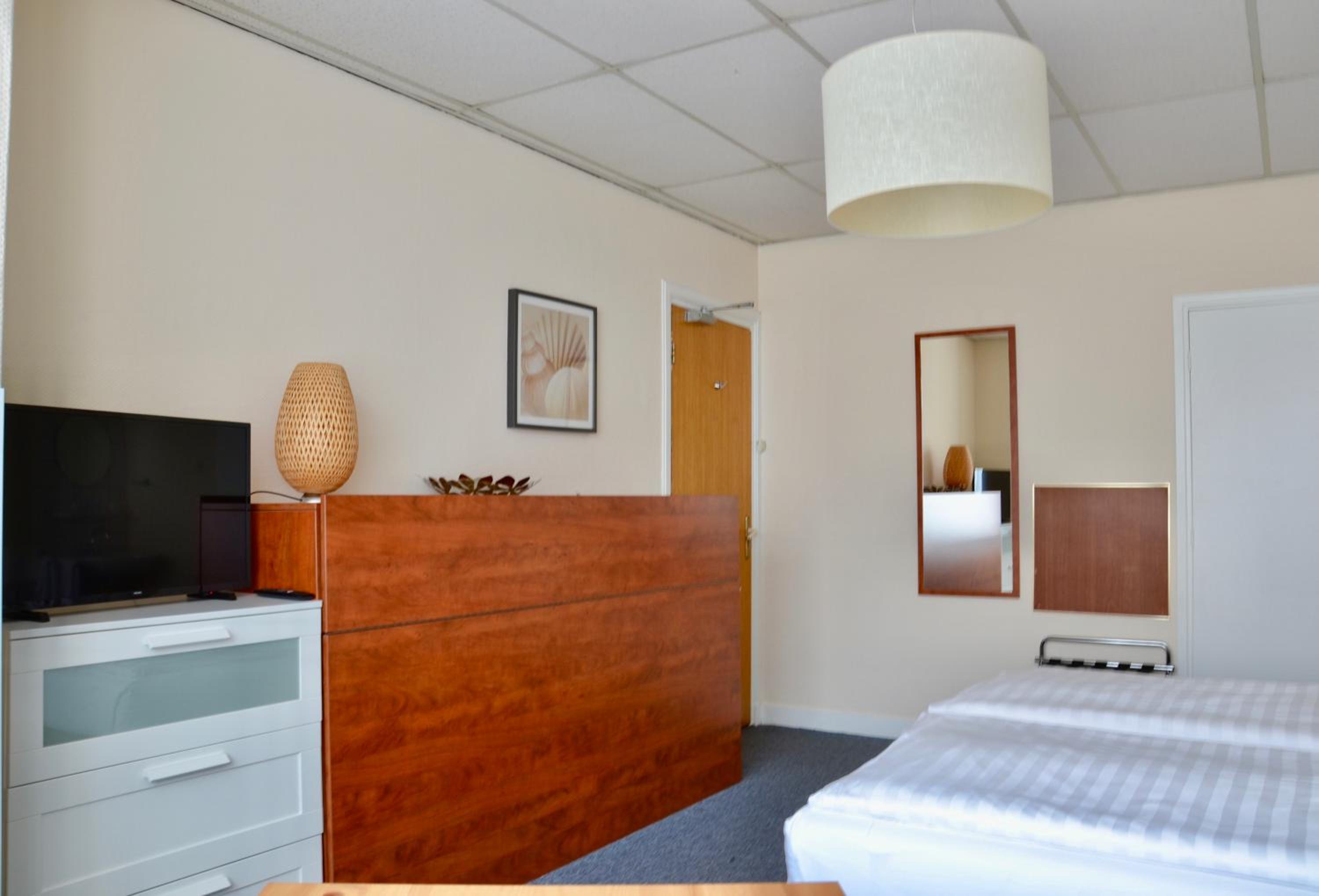 Standard Triple Room - Photo 1