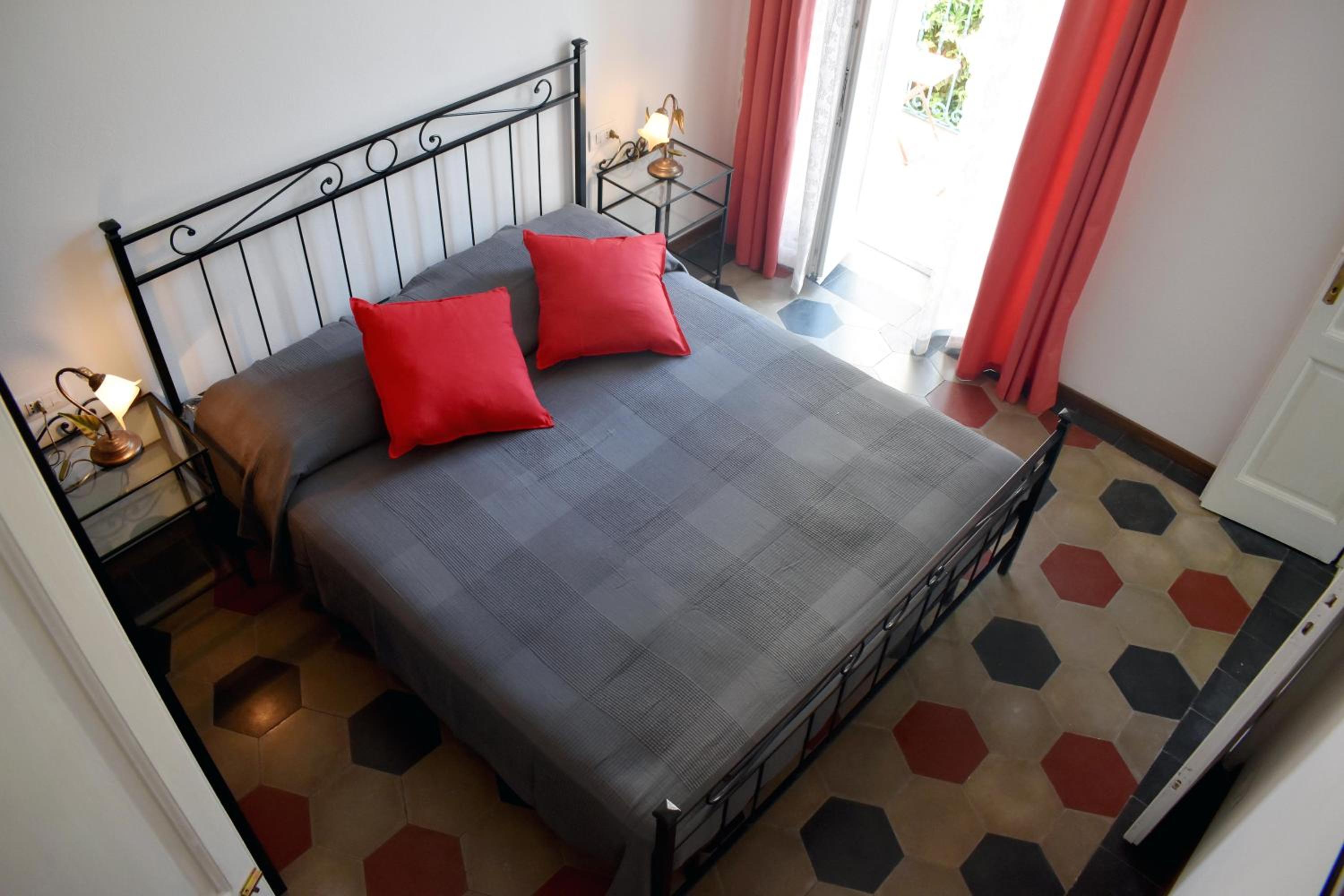 Apartment photo 1