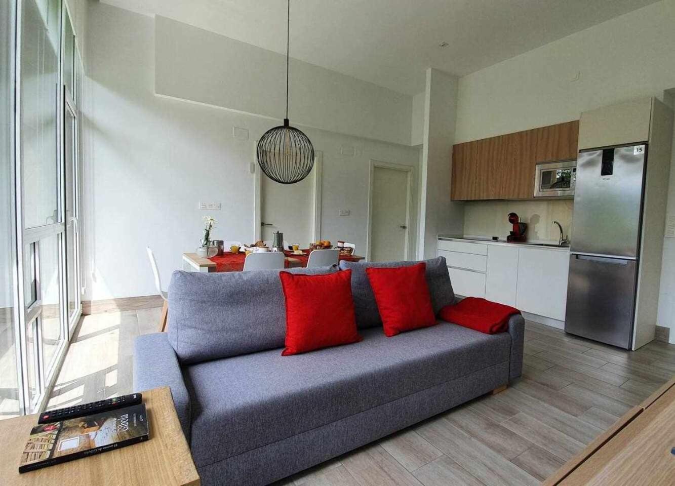 Apartment with Balcony "Mitxoleta" photo 3