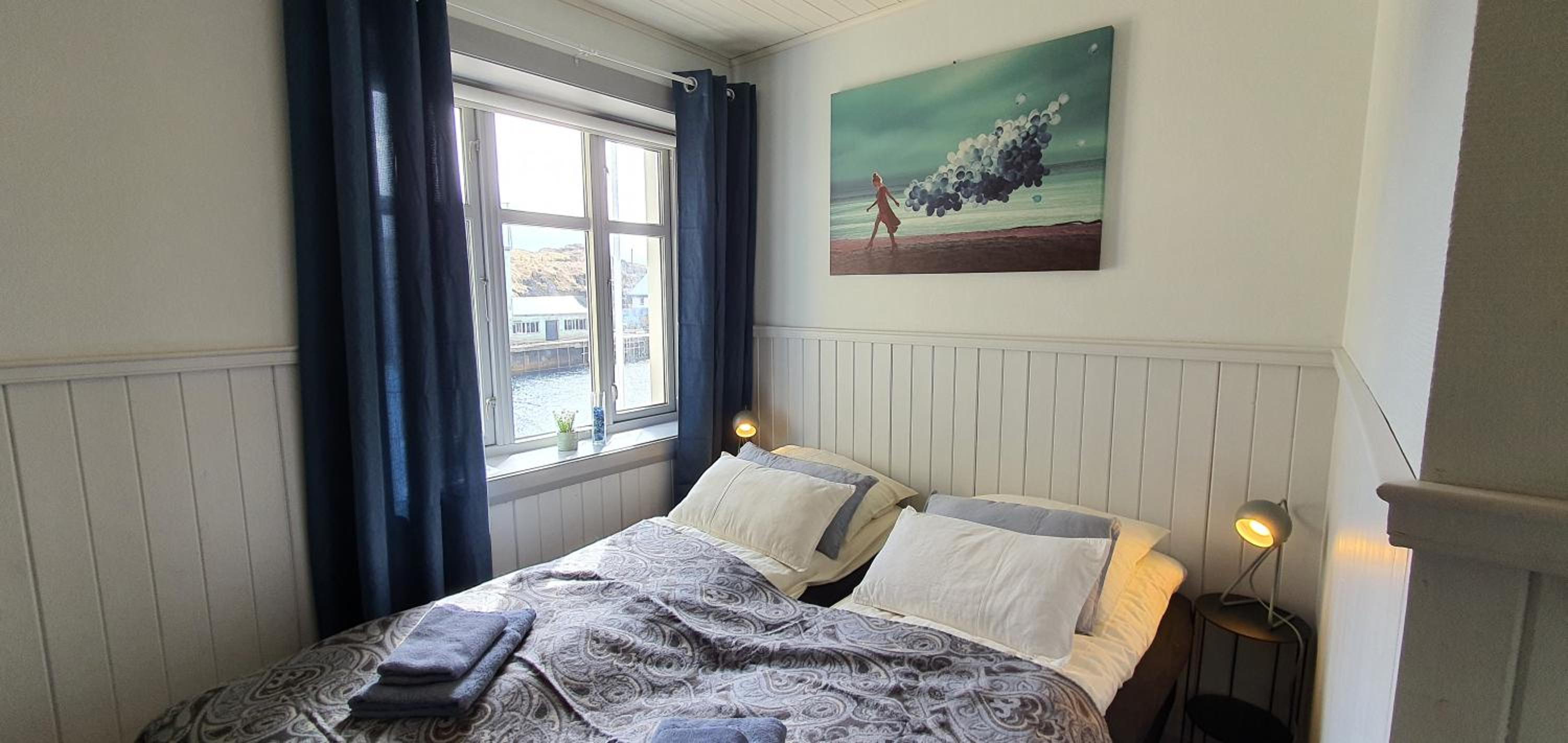 Double Room with Sea View and shared bathroom photo 1