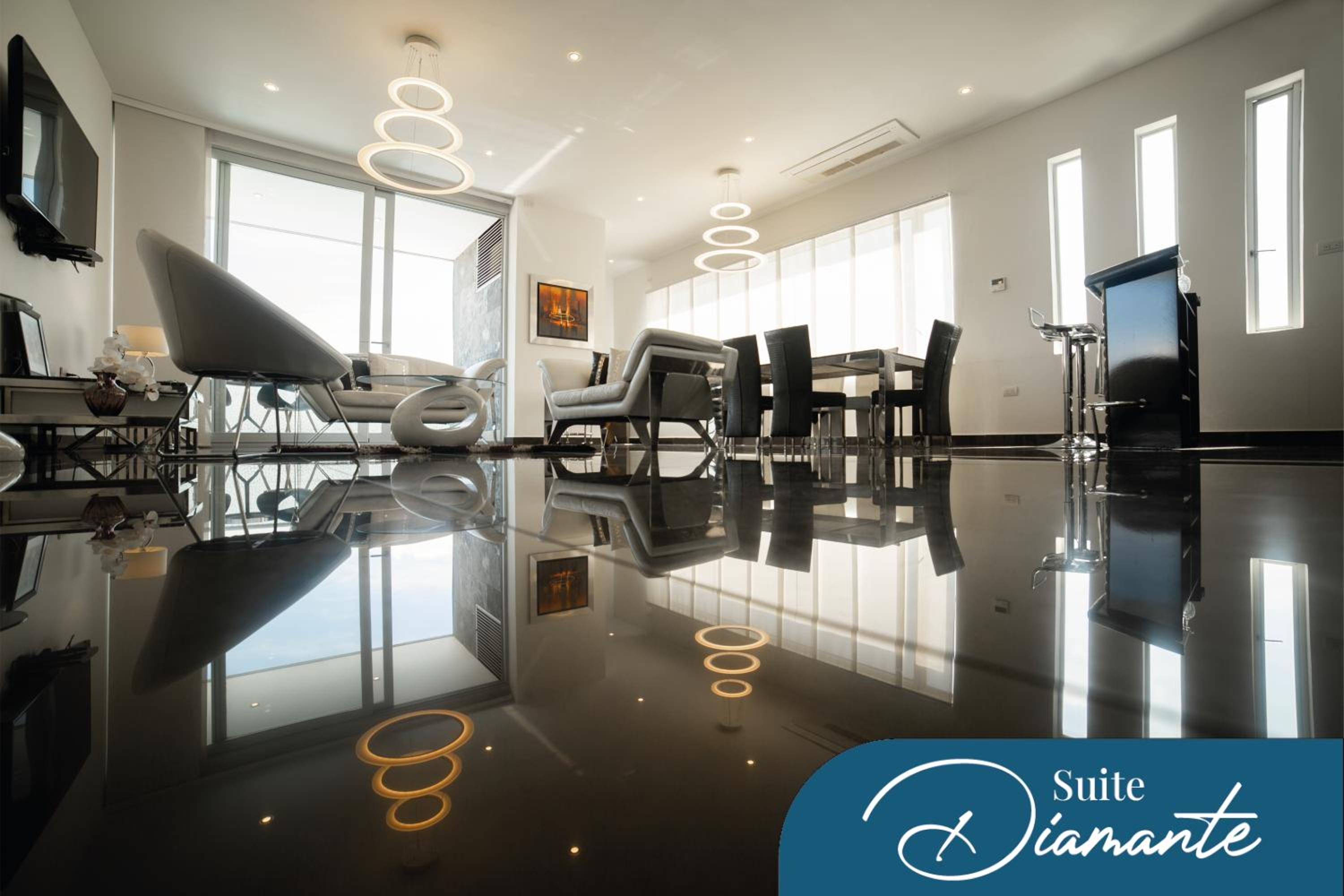 Diamond Suite Room