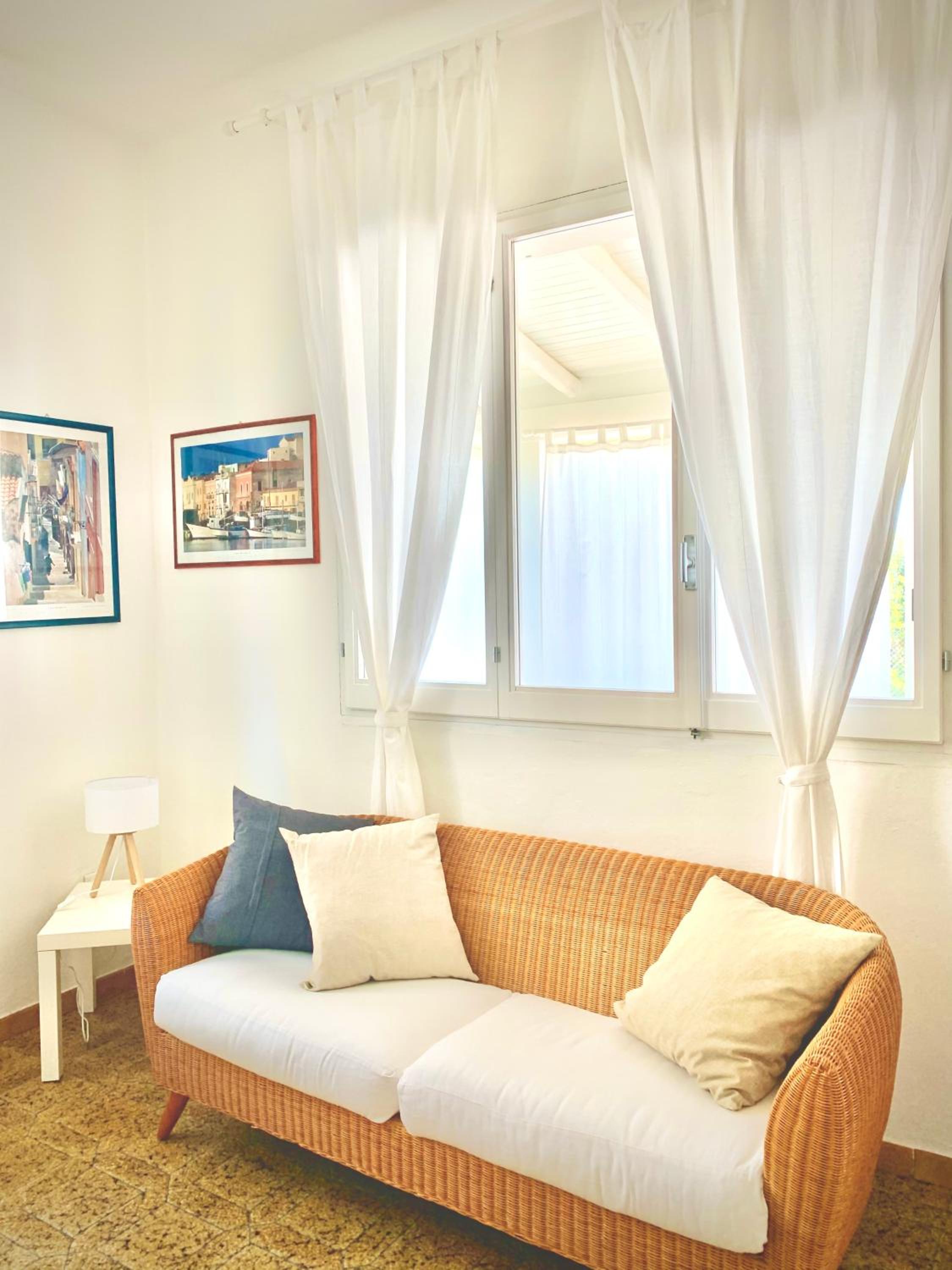 Two-Bedroom House - Photo 13
