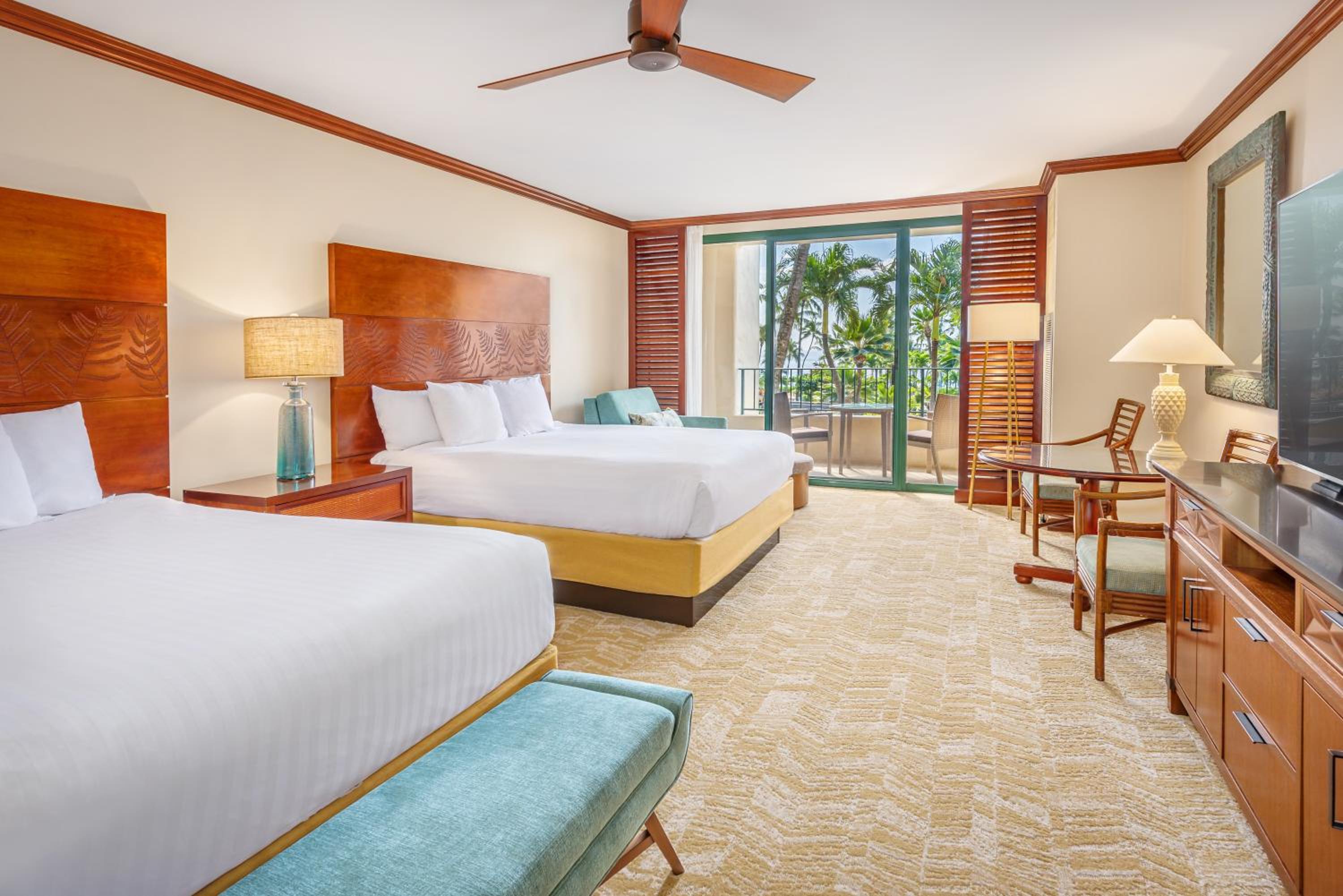 Queen Room with Two Queen Beds and Ocean View - Photo 3
