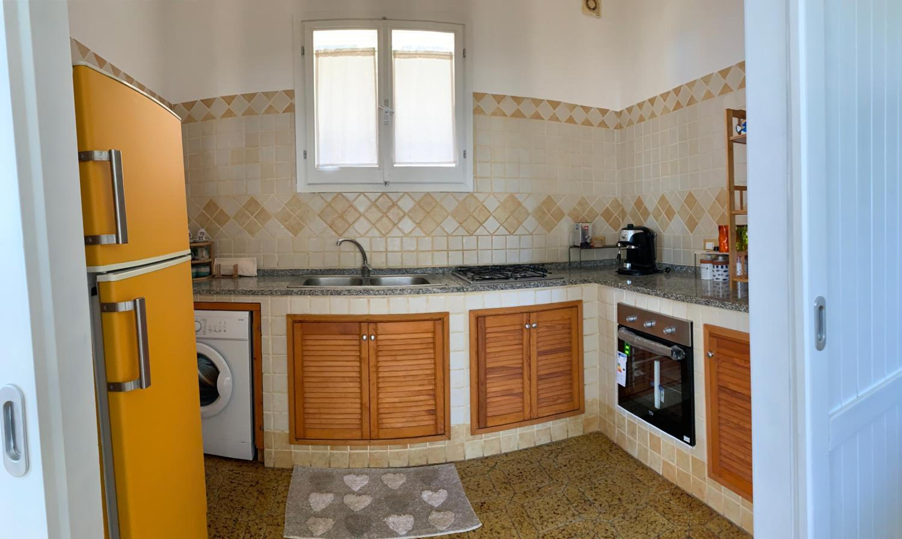 Two-Bedroom House - Photo 15