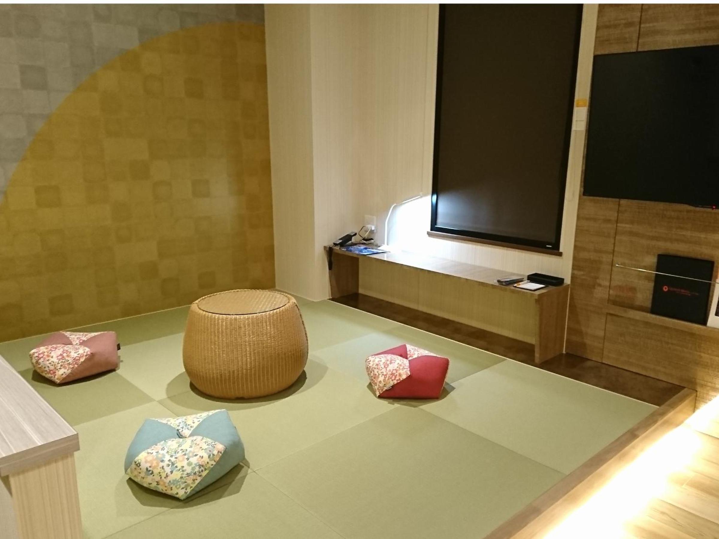 Japanese Twin Room with Tatami Area - Non-Smoking photo 3
