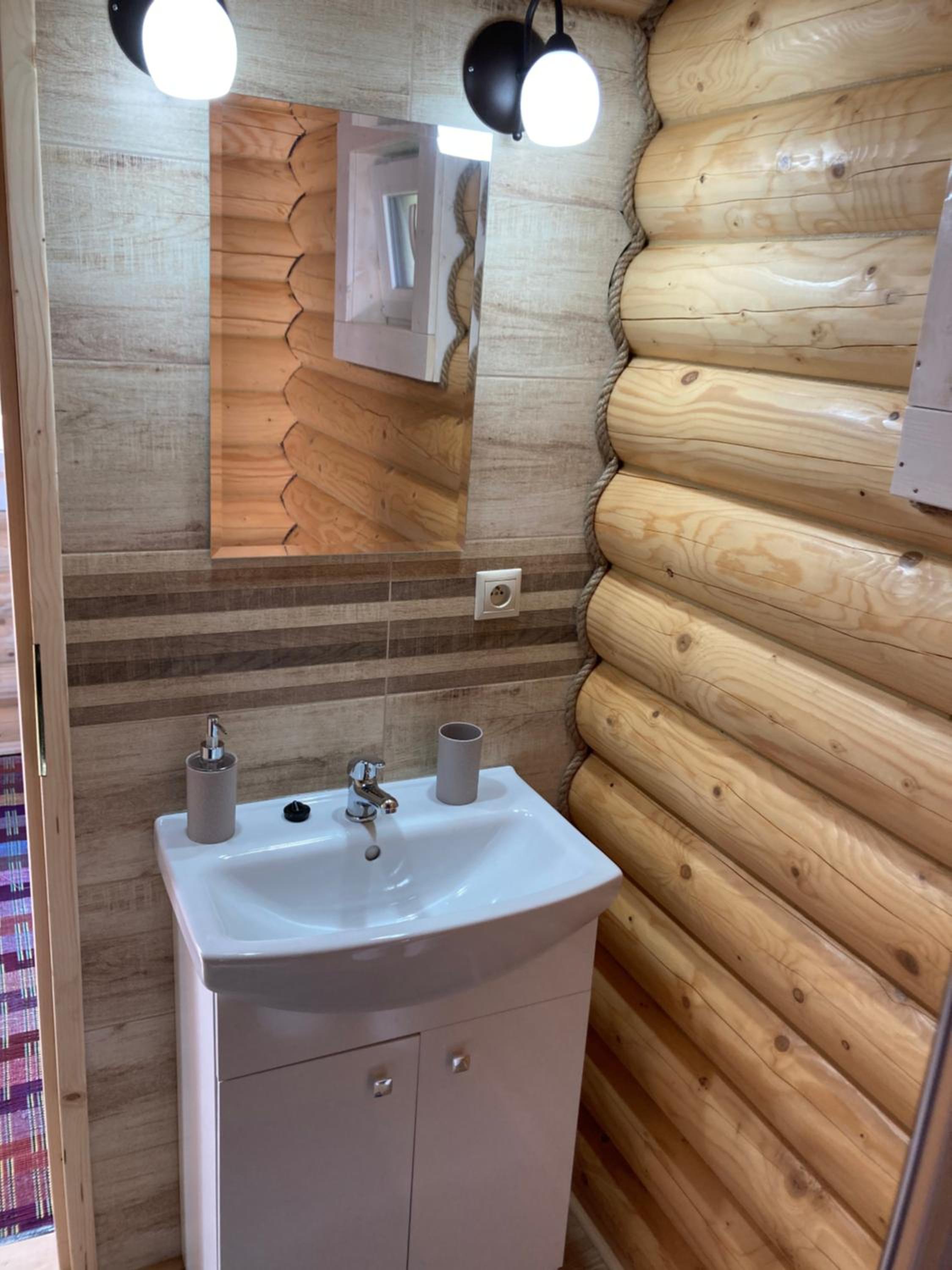 Two-Bedroom House - Photo 15