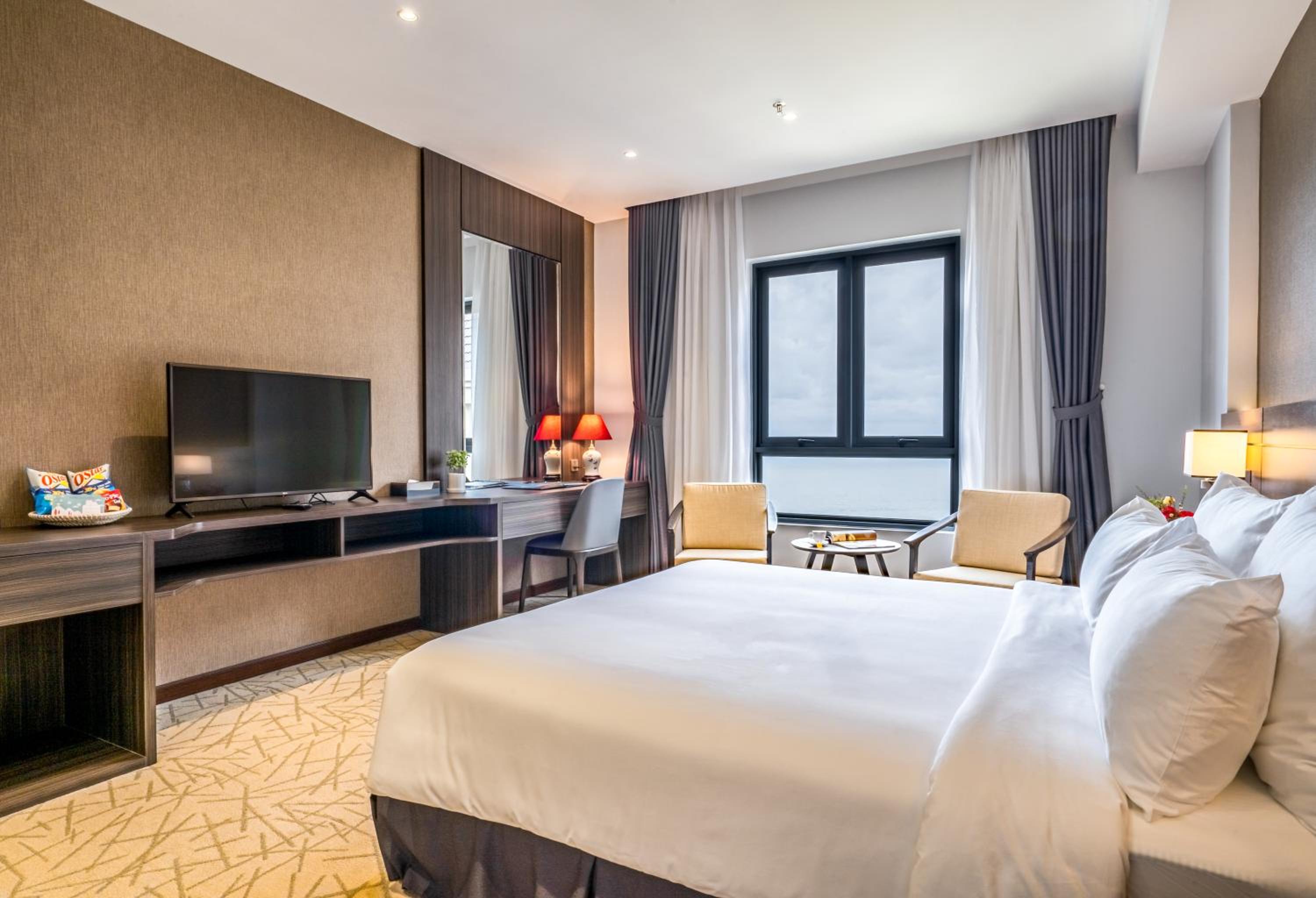 Deluxe Double Room with Sea View - Photo 2