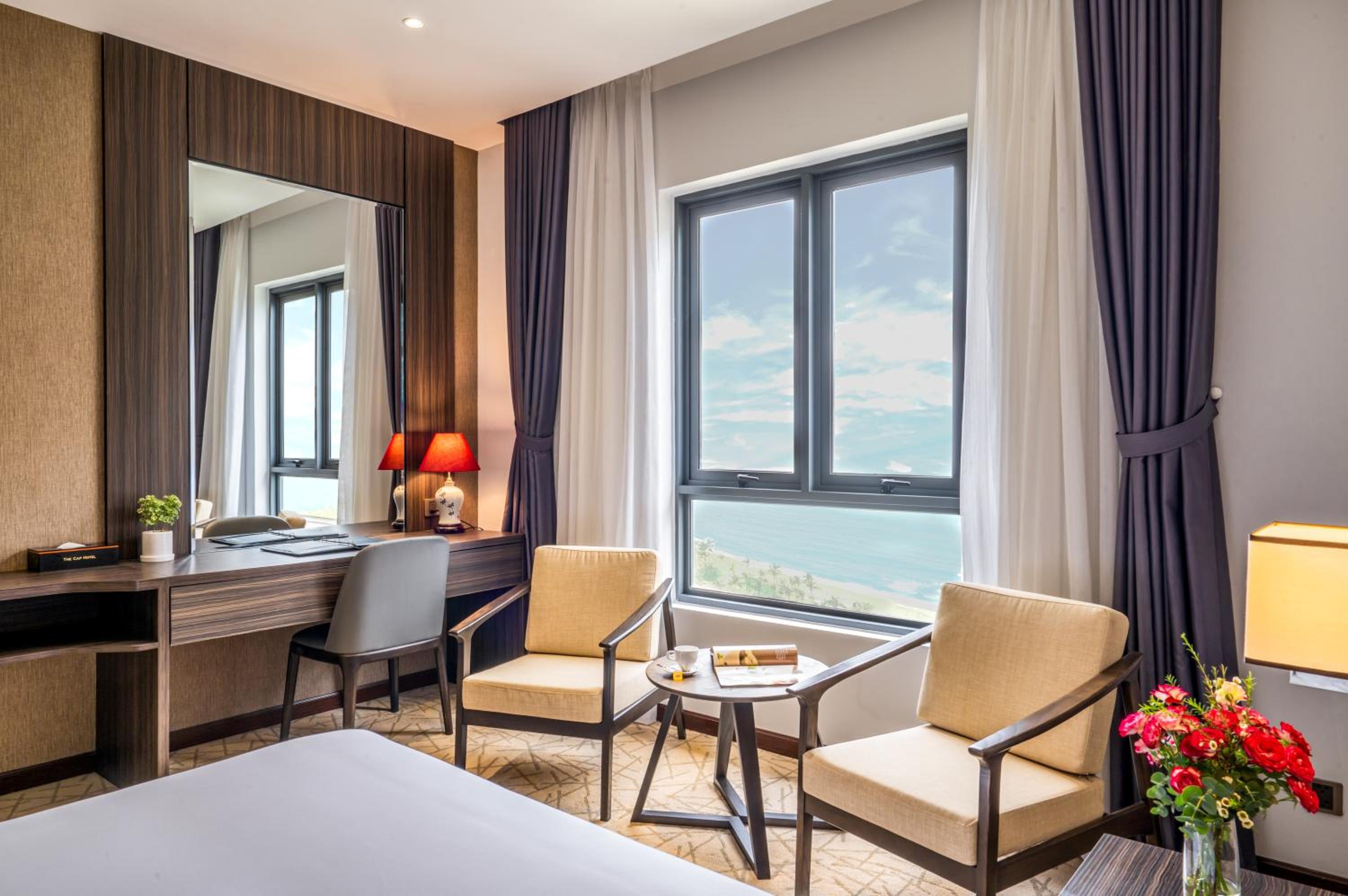 Deluxe Twin Room with Sea View - Photo 2