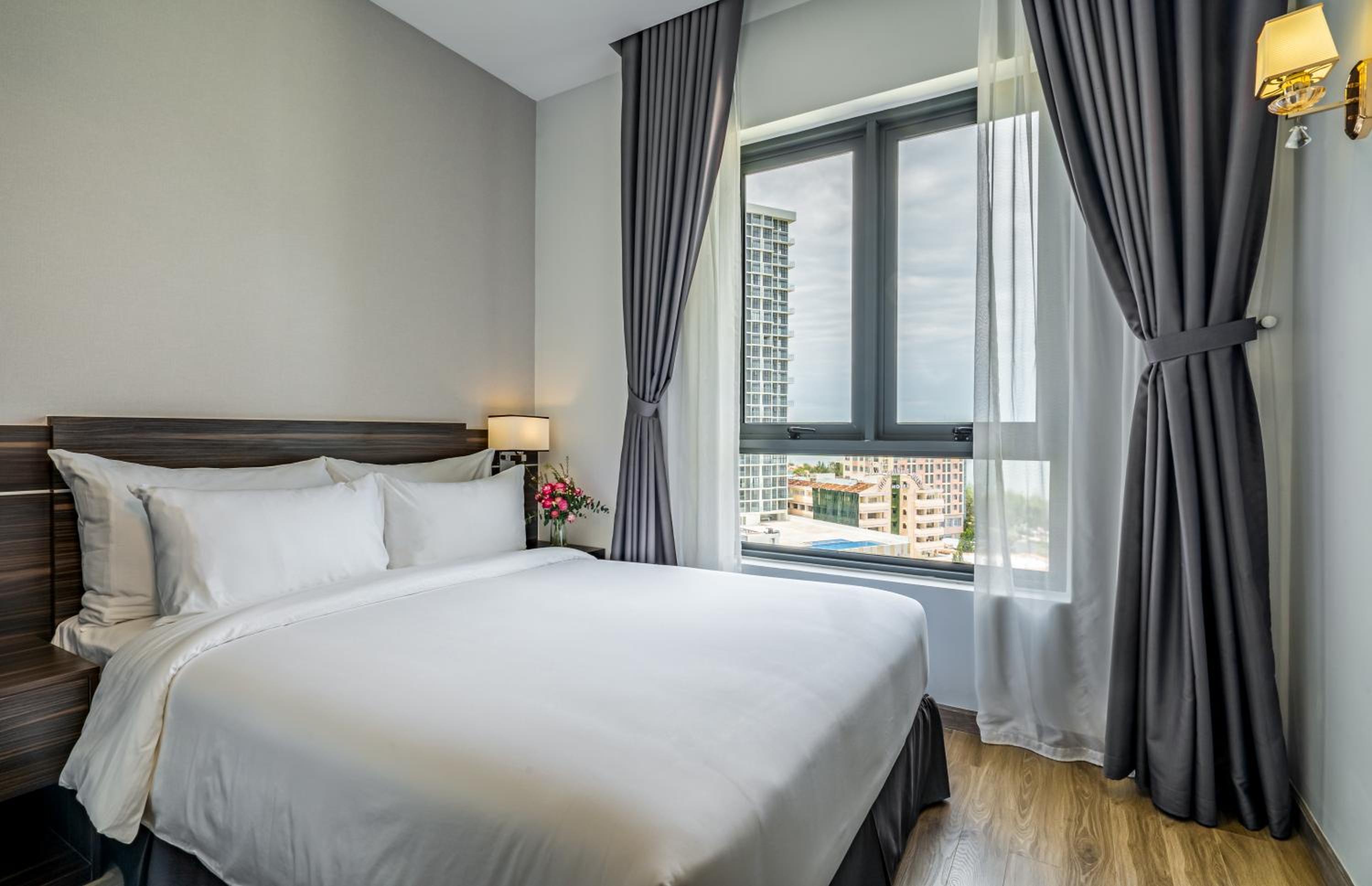 Premier Two-Bedrooms with City View  - Photo 5