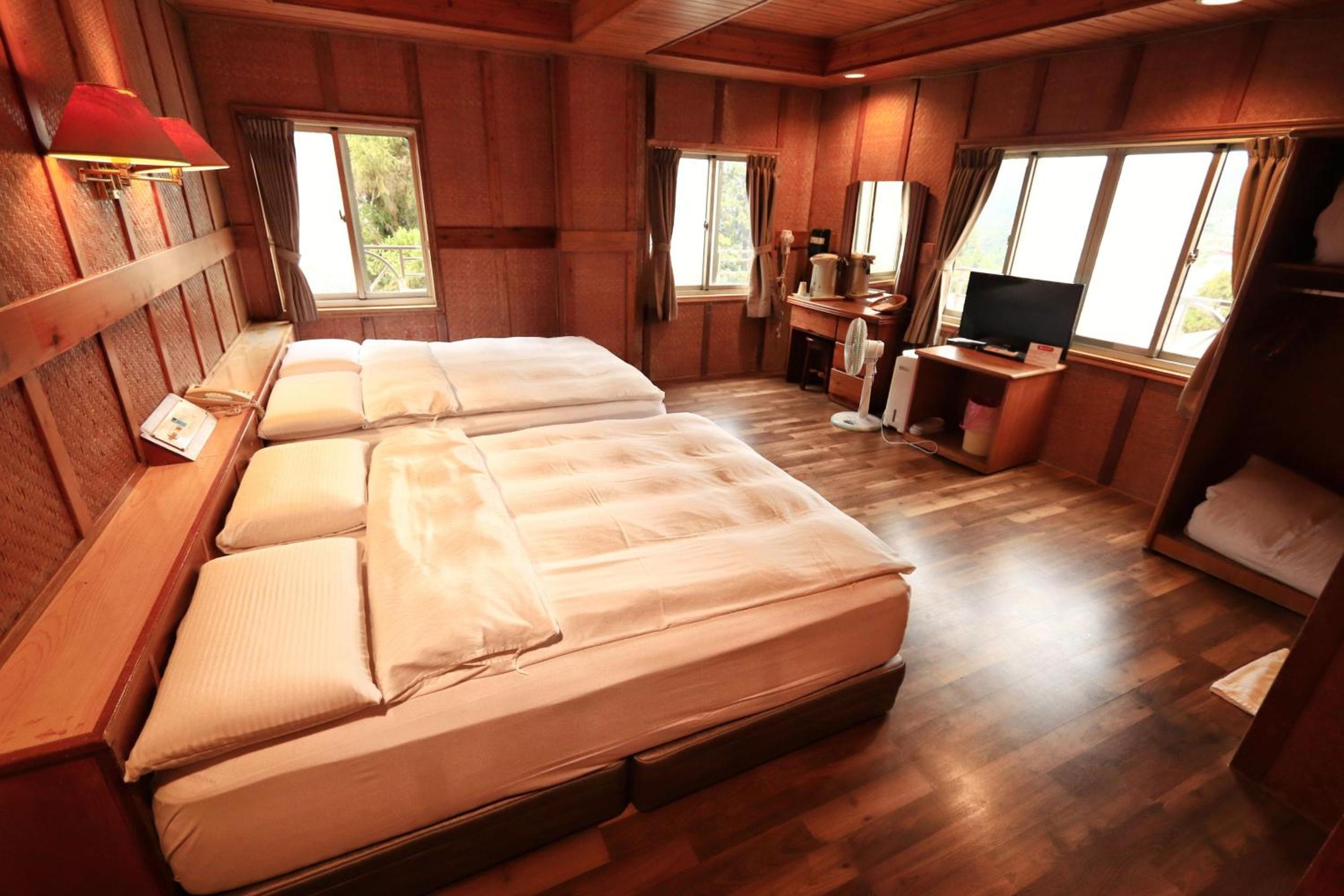 Deluxe Quadruple Room photo 1