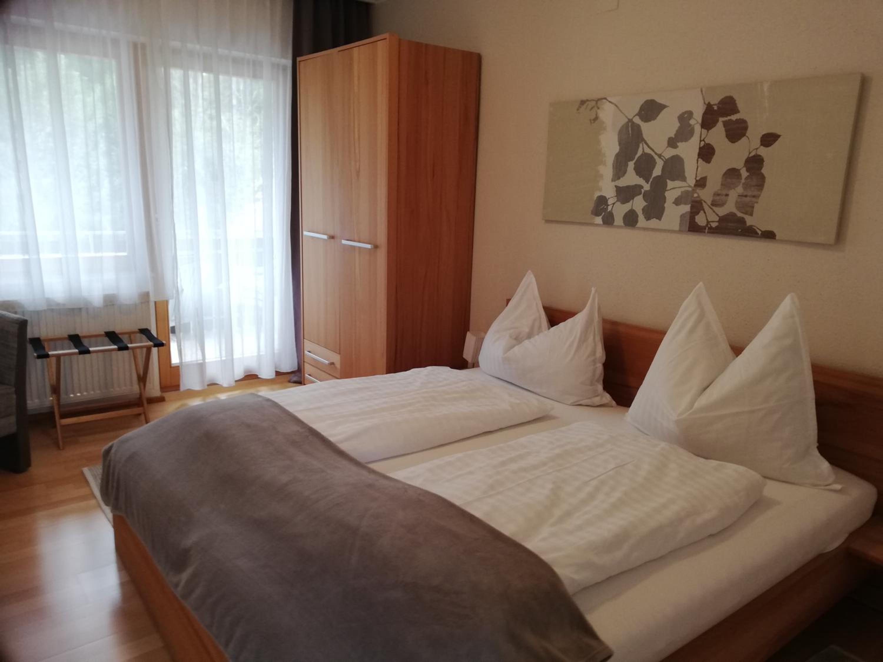 Two-Bedroom Apartment with Balcony photo 3