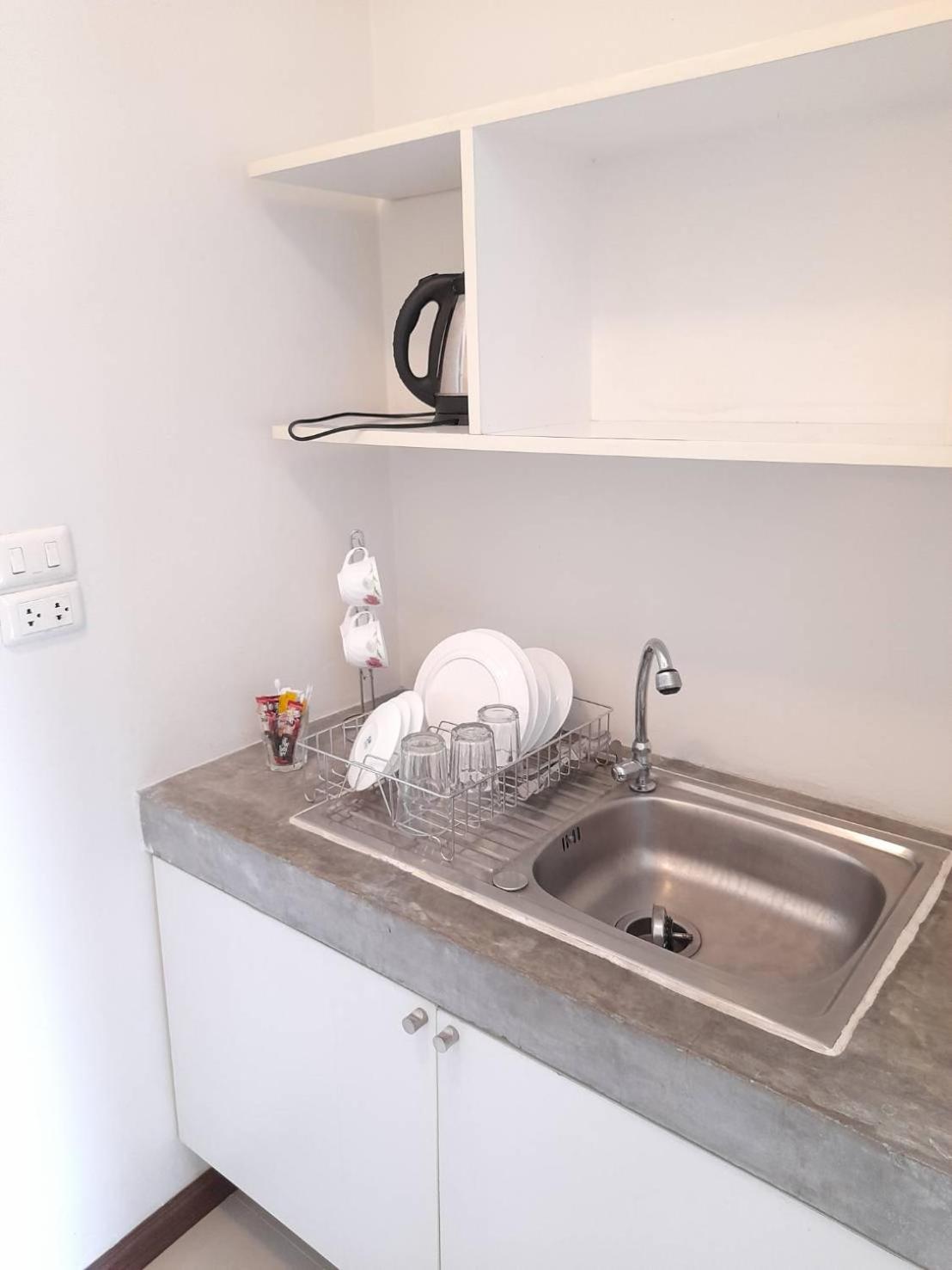 Superior Suite - Photo 11