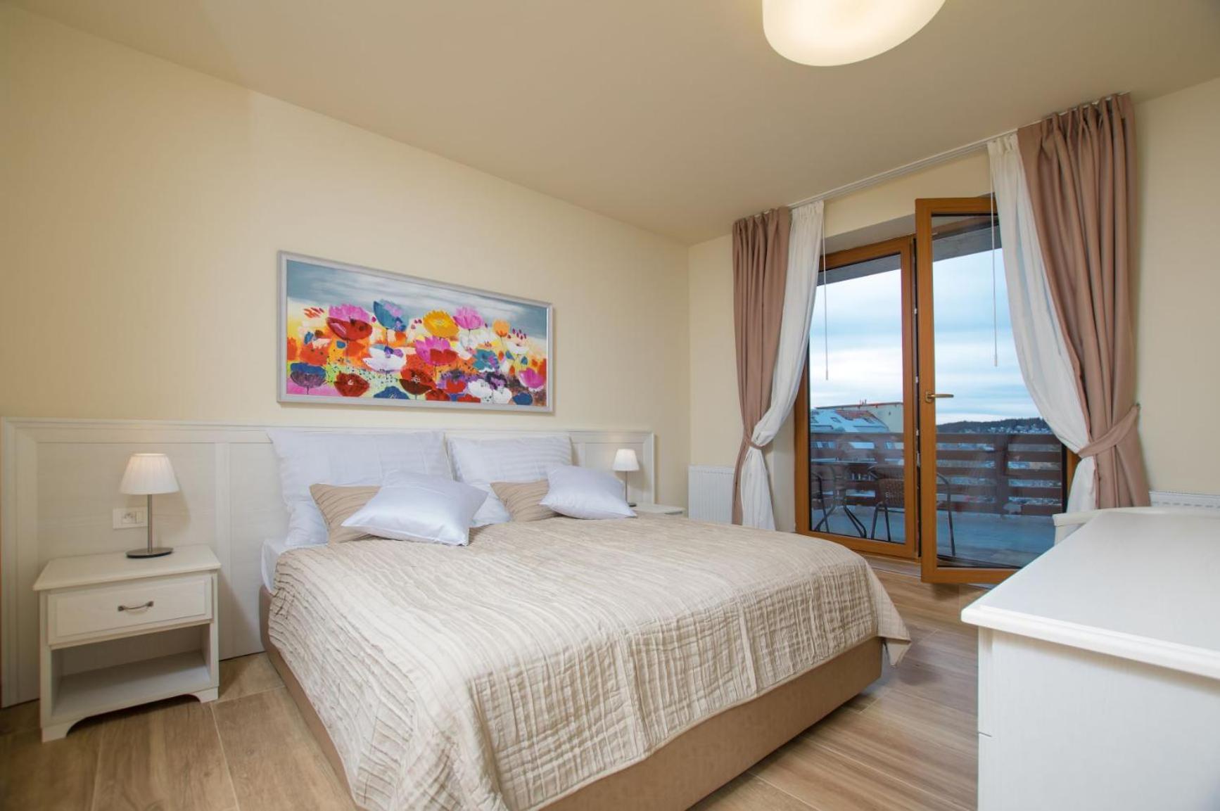 Deluxe Double or Twin Room - Photo 15