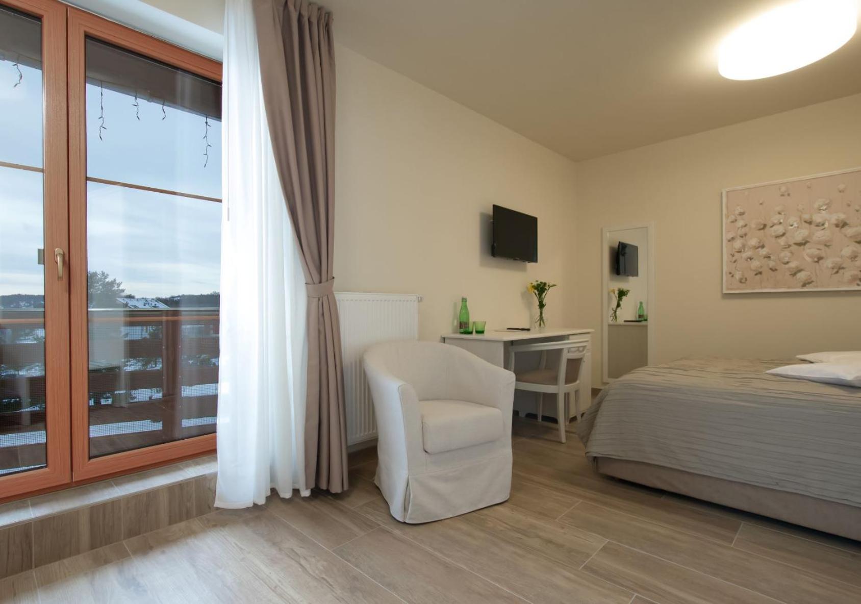 Deluxe Triple Room - Photo 13