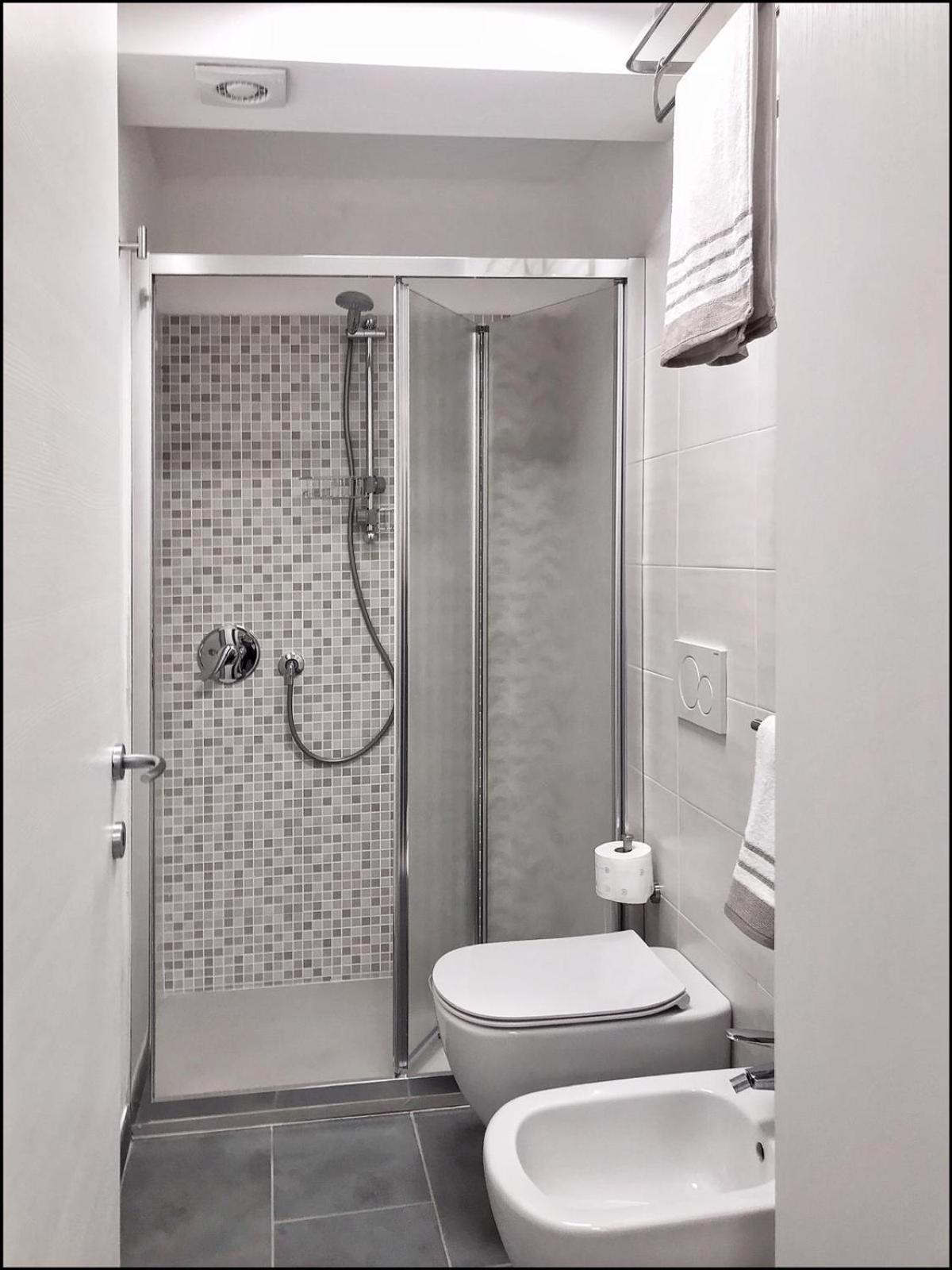 One-Bedroom House - Photo 6