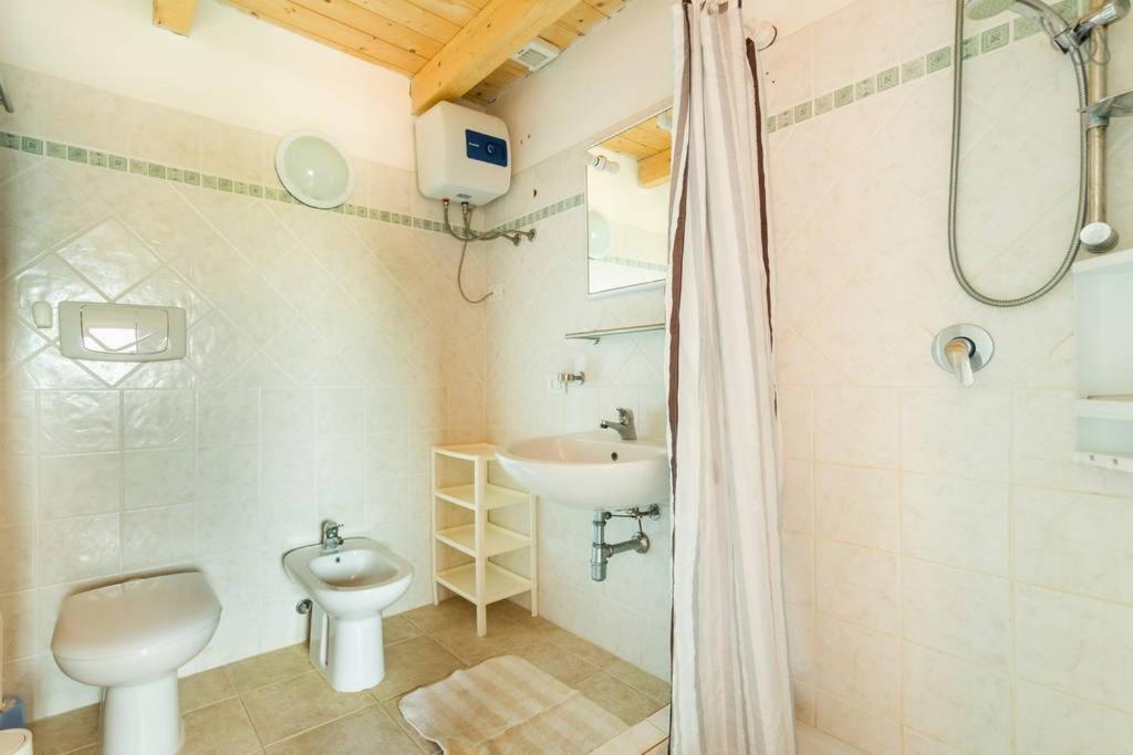 Two-Bedroom House photo 3