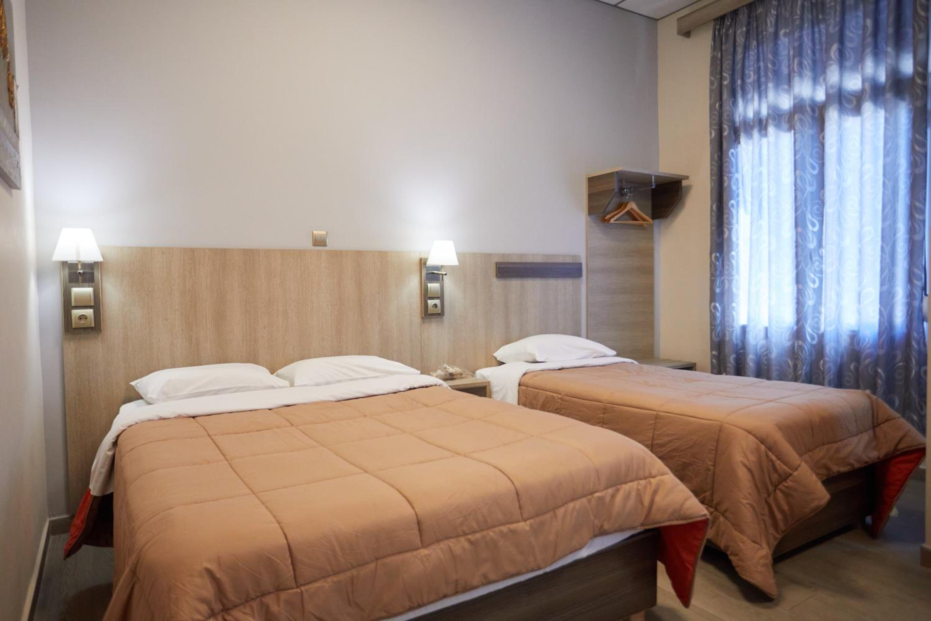 Triple room without view photo 2
