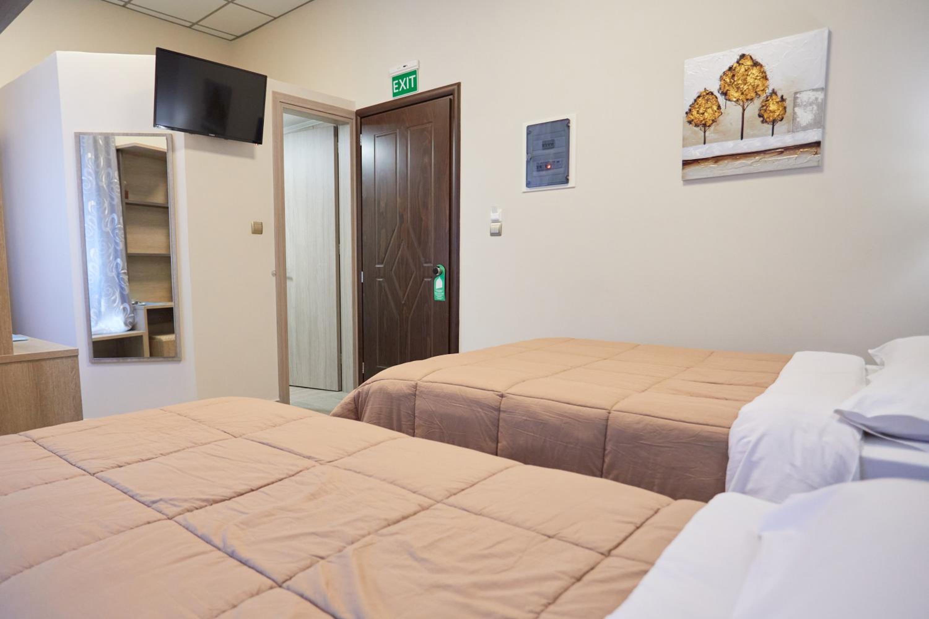 Triple room without view photo 3