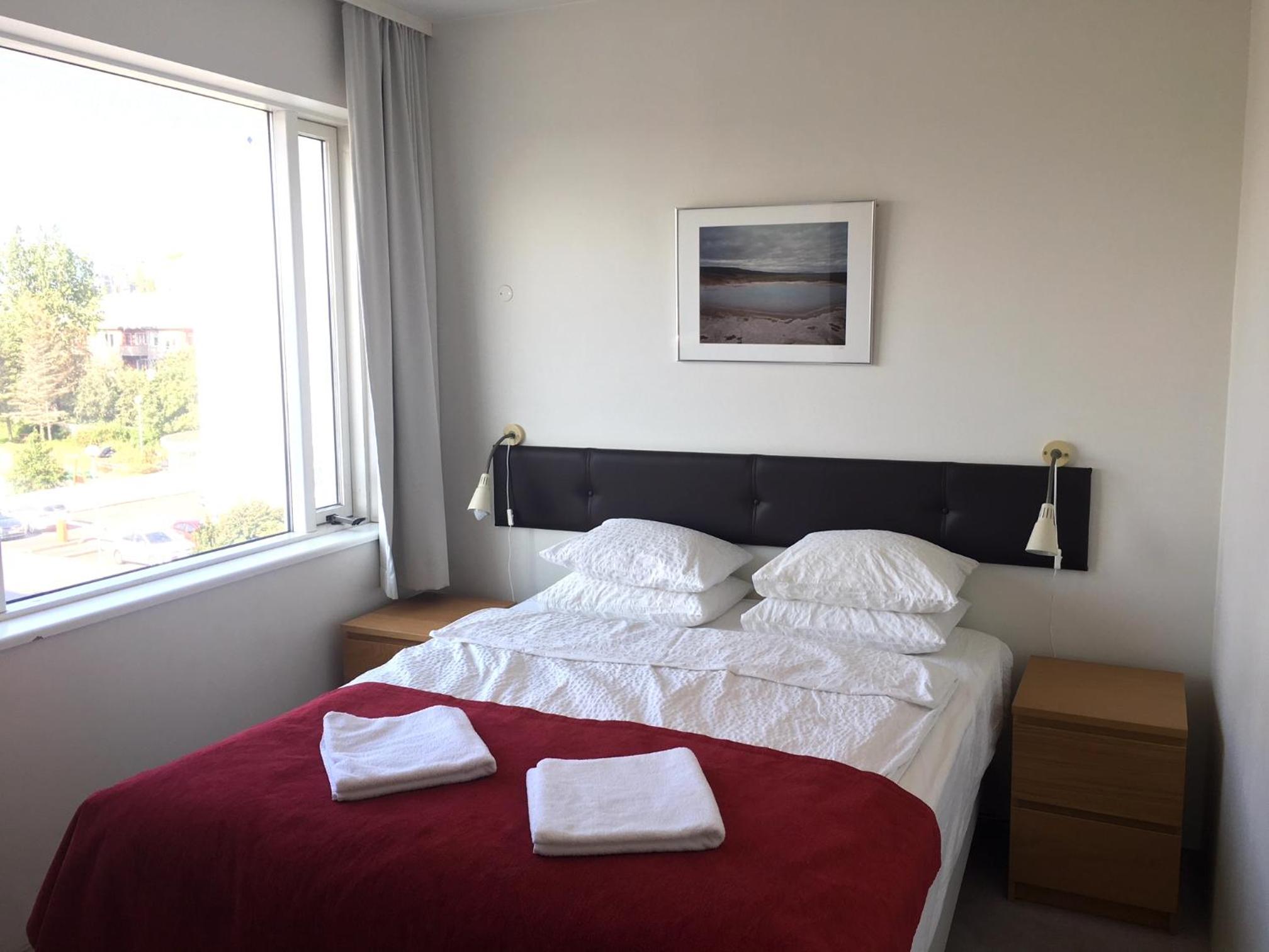 Standard Apartment, 3 Bedrooms, 1.5 Bathrooms - City View photo 1