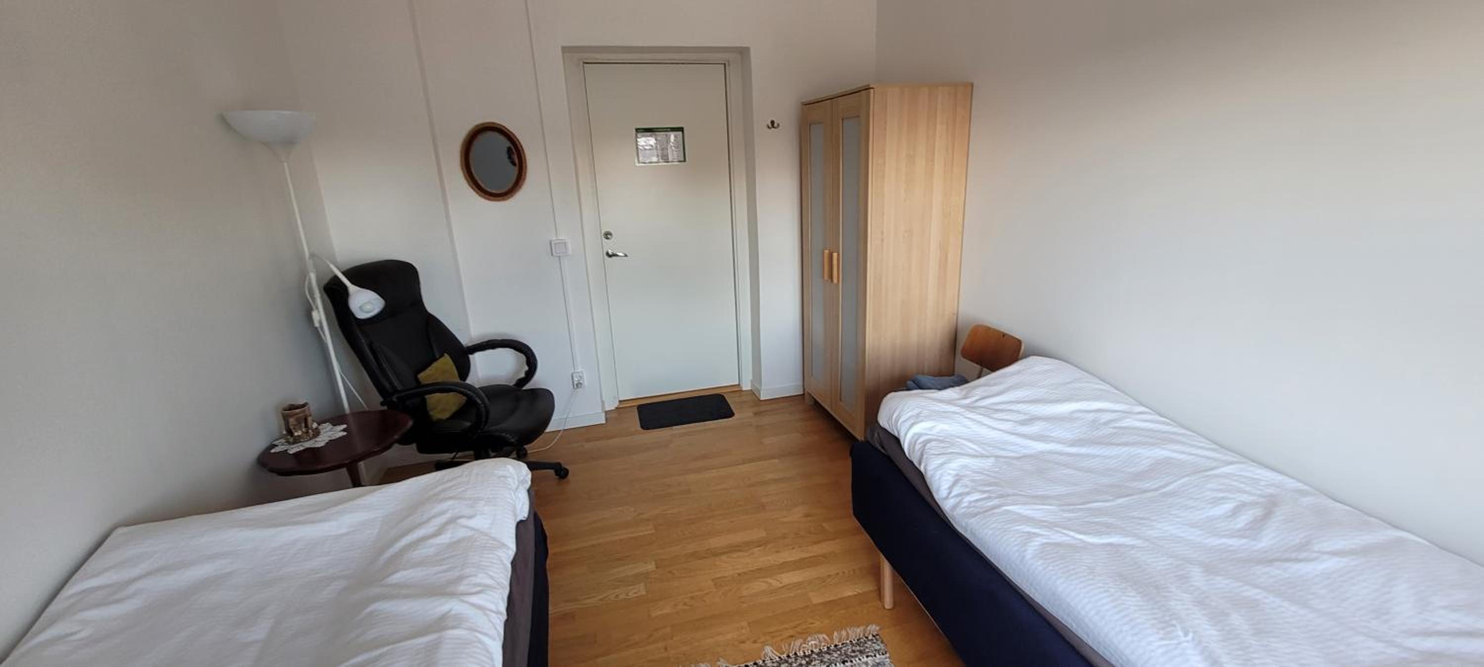 Economy Double Room - Photo 3