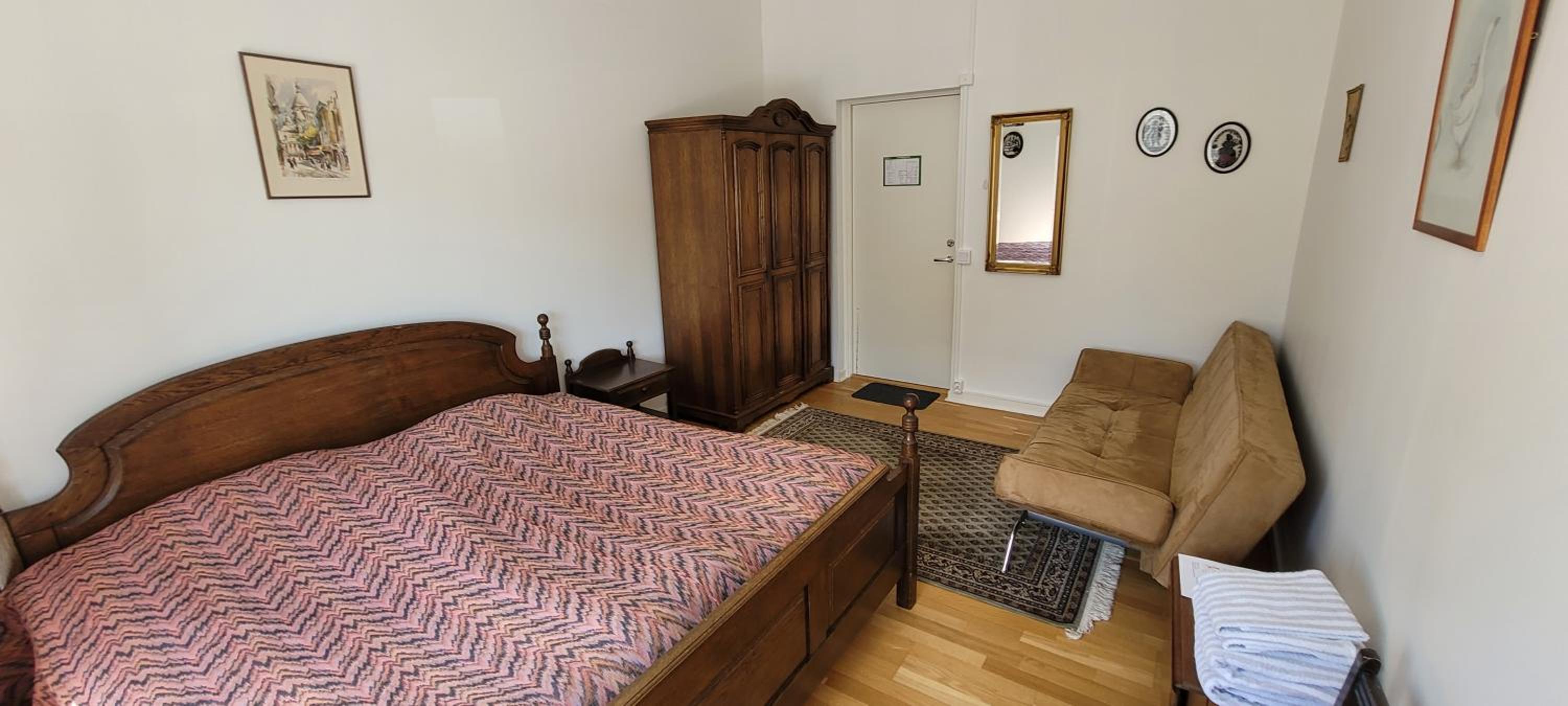 Standard Double Room - Photo 2