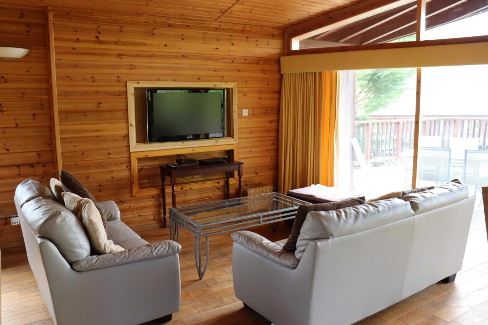 One-Bedroom Apartment - Photo 9