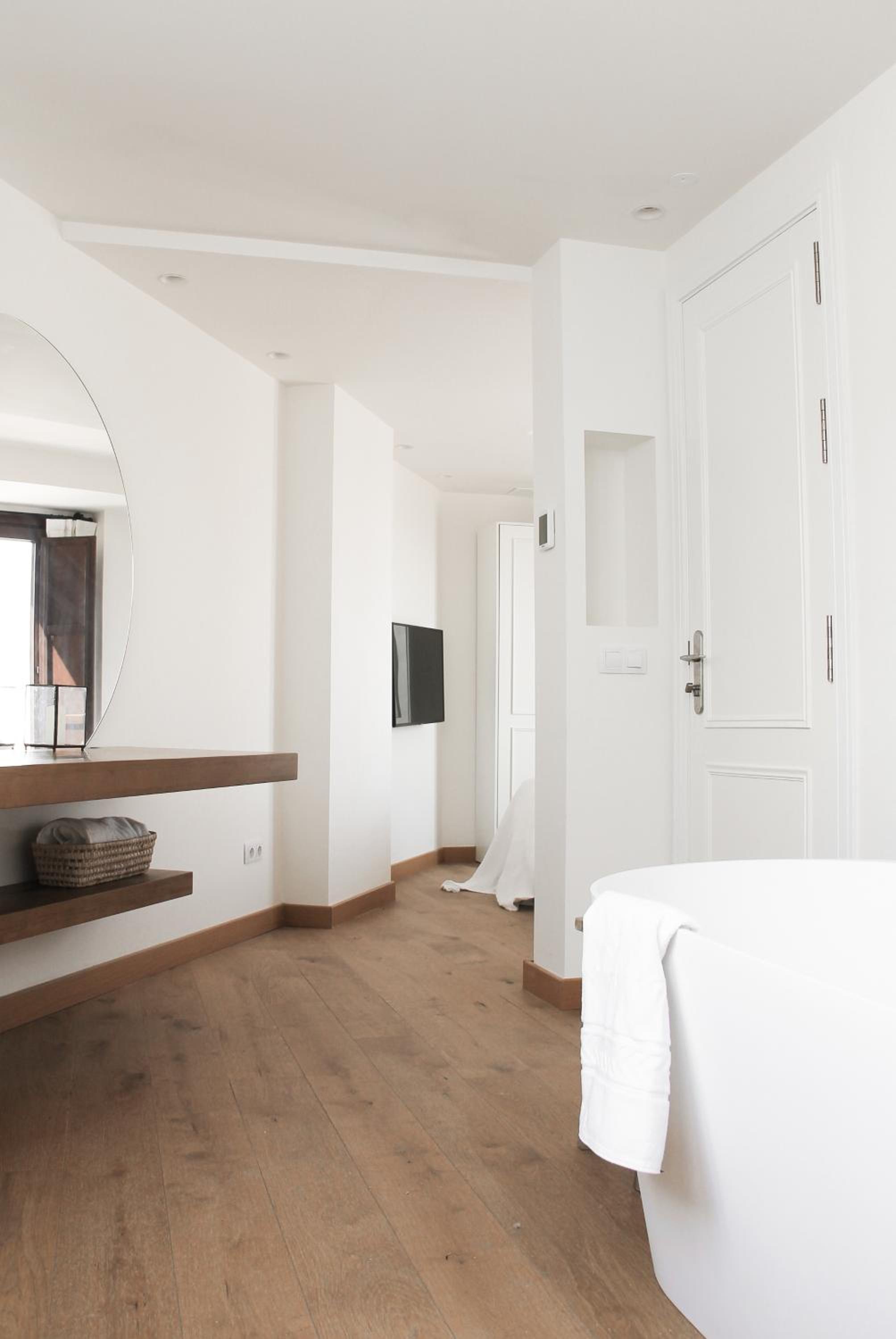 Penthouse Suite with private terrace and view  - Photo 2