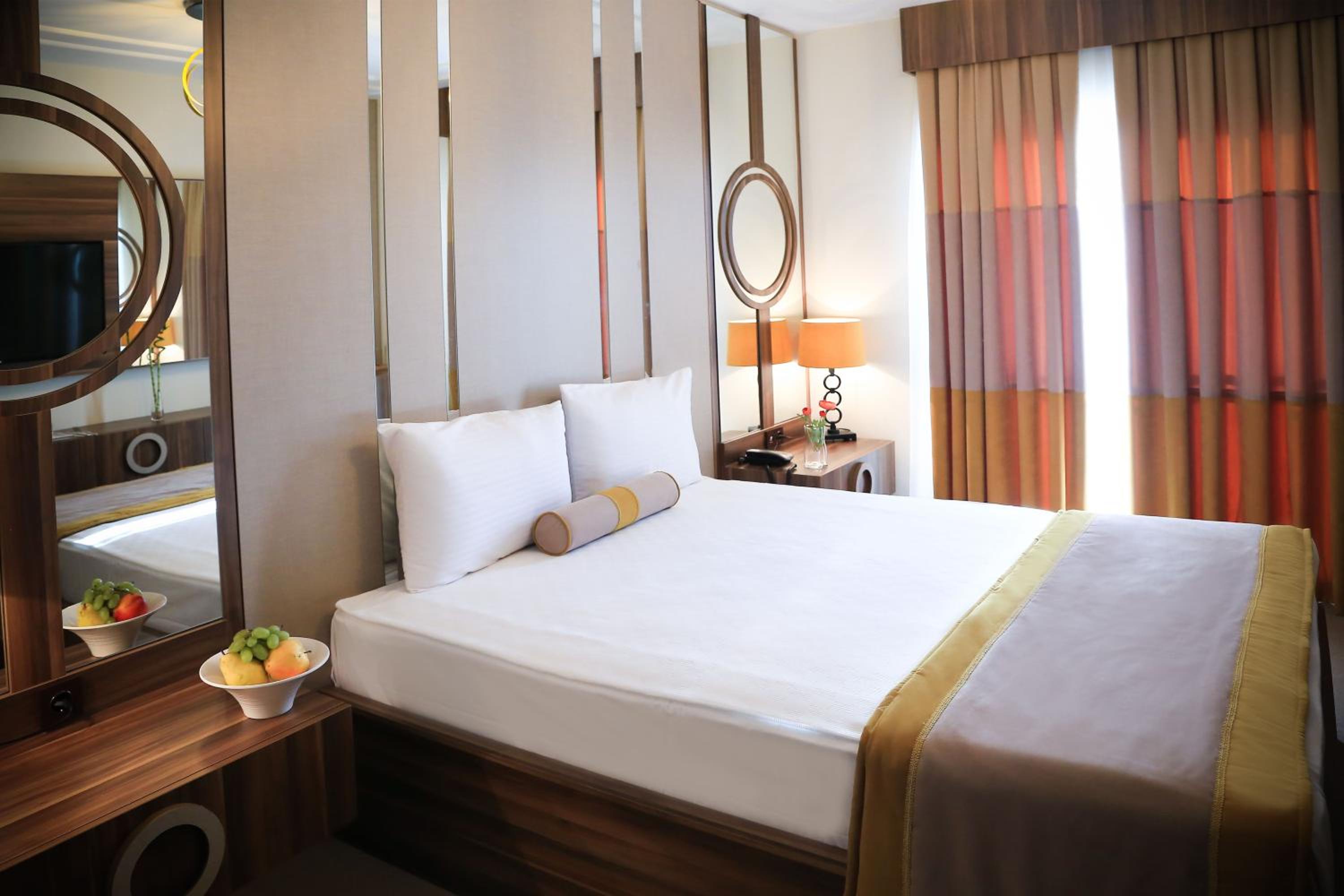 Standard Double Room - Photo 7