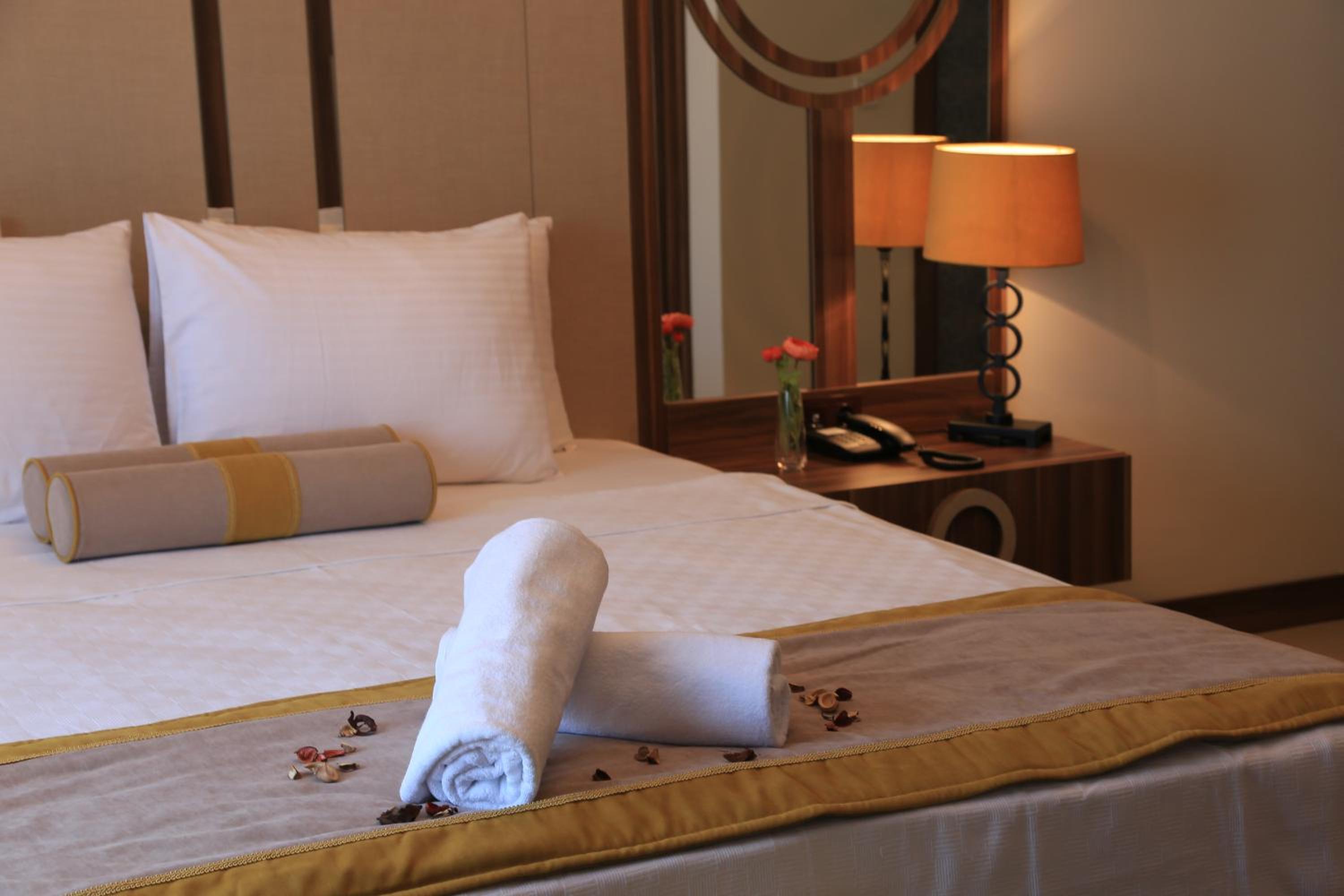 Standard Double Room - Photo 17