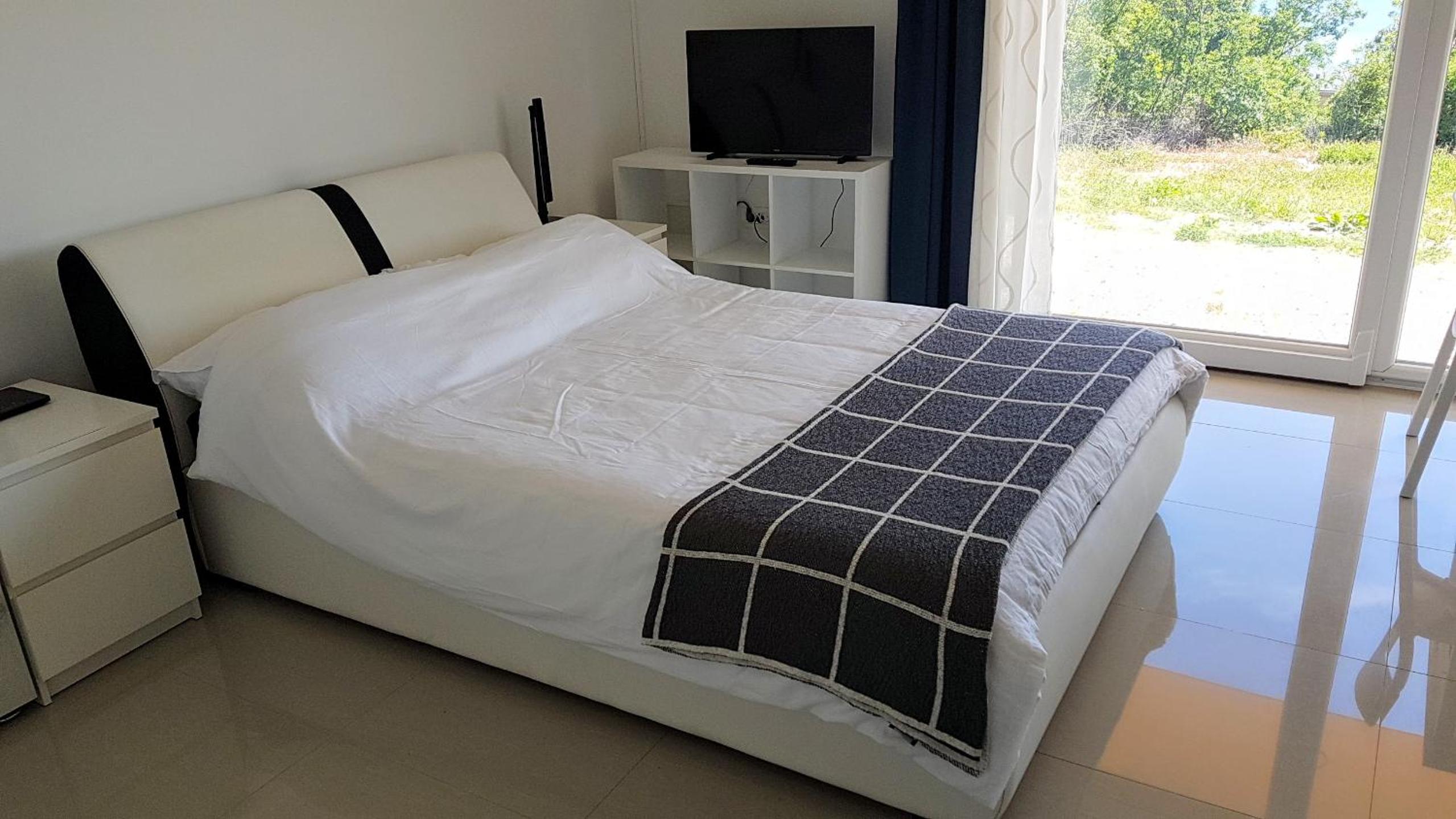 Studio Apartment with Sea View