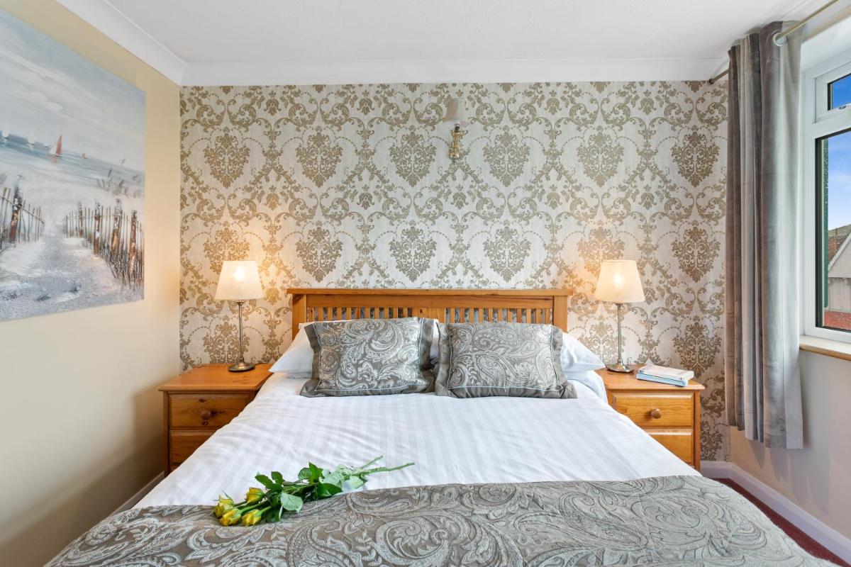 Deluxe Double Room with Sea View photo 3