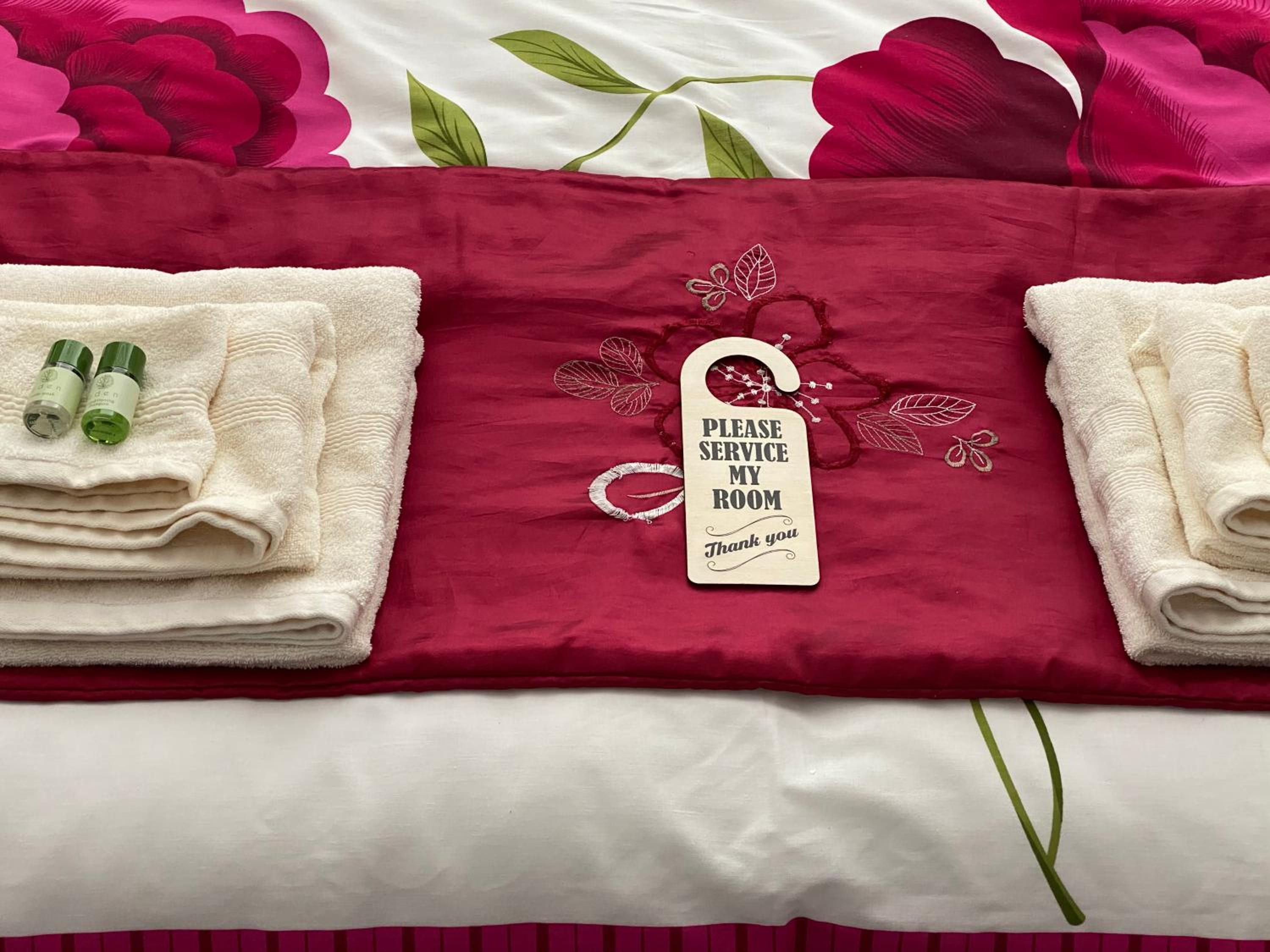 Deluxe King Room photo 2