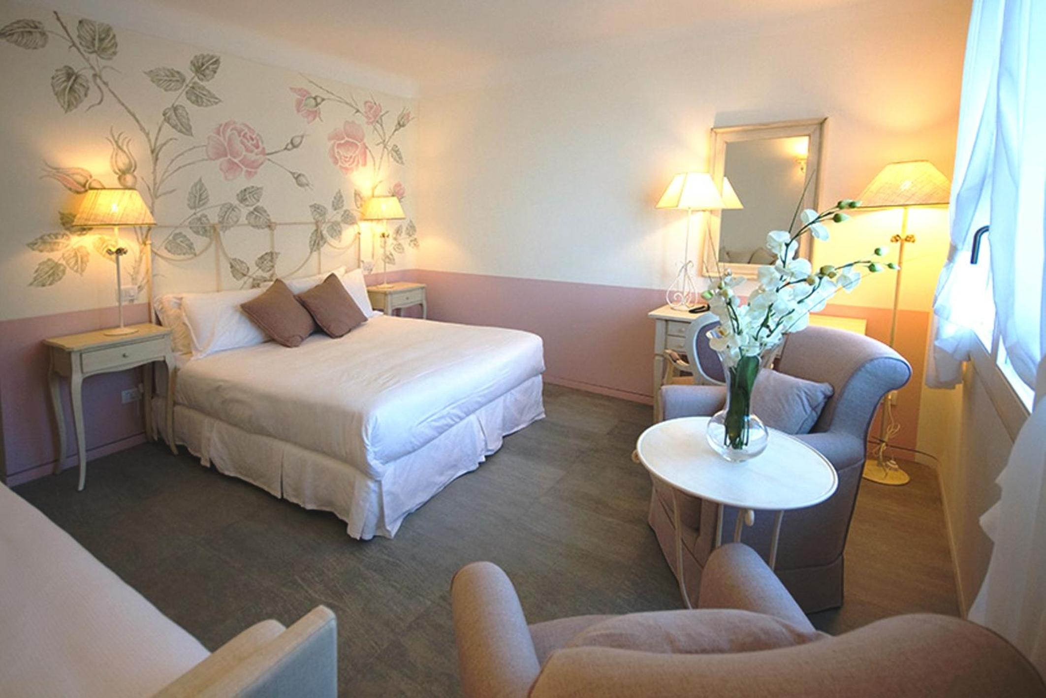 Deluxe Double Room - Photo 2