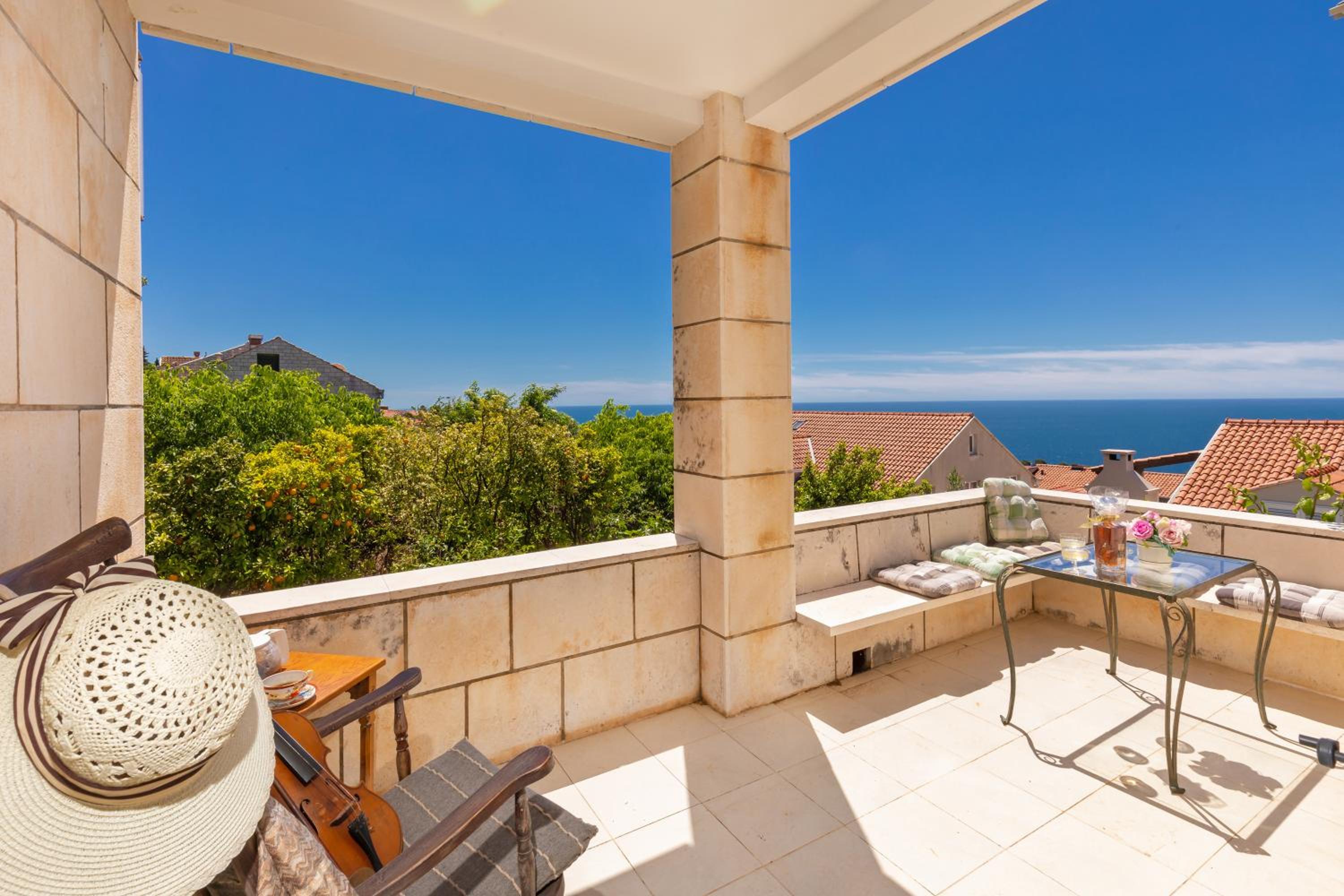 Double Room with Private External Bathroom with Balcony and Sea View  photo 3