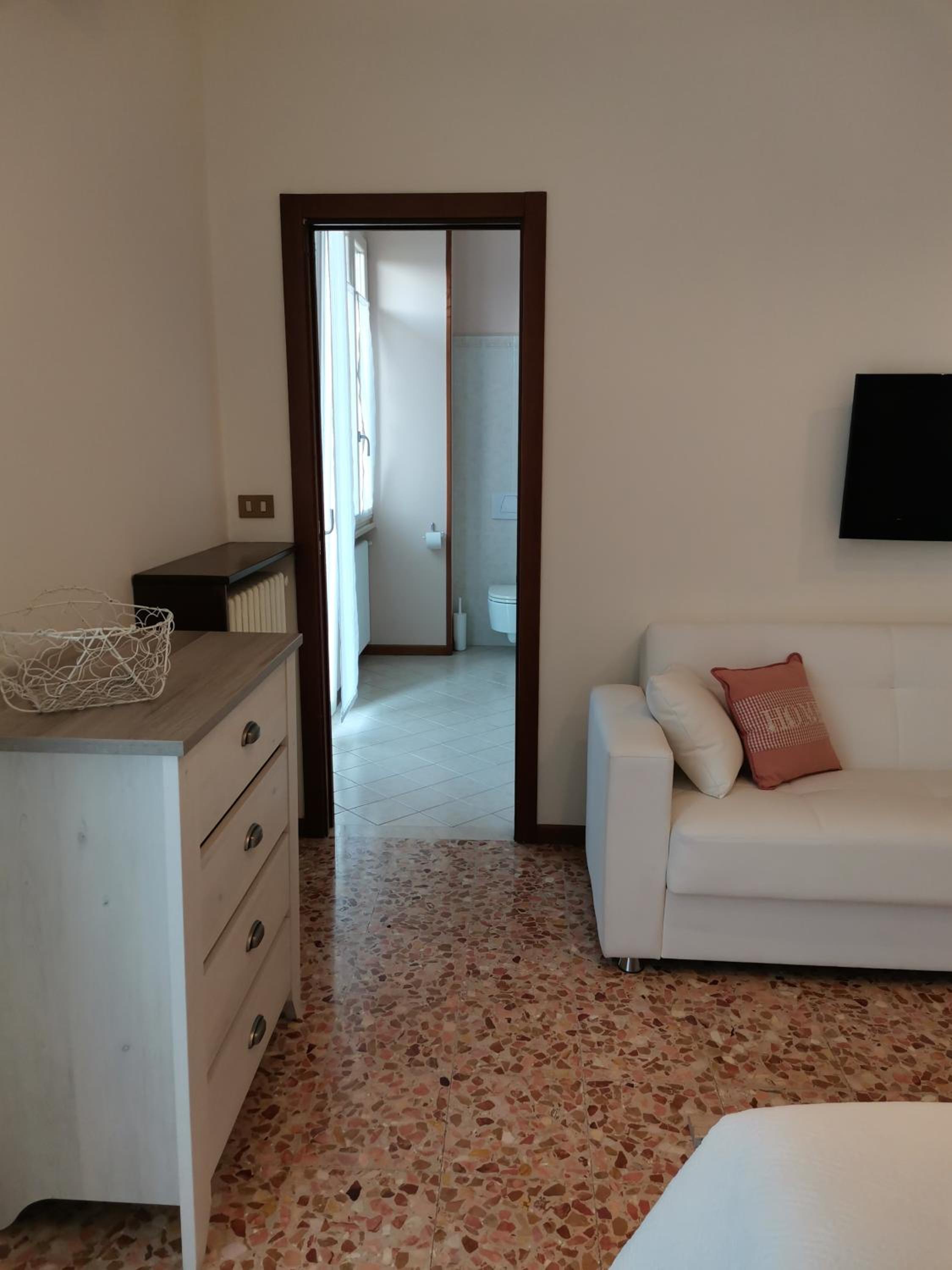 Deluxe Double Room - Photo 28