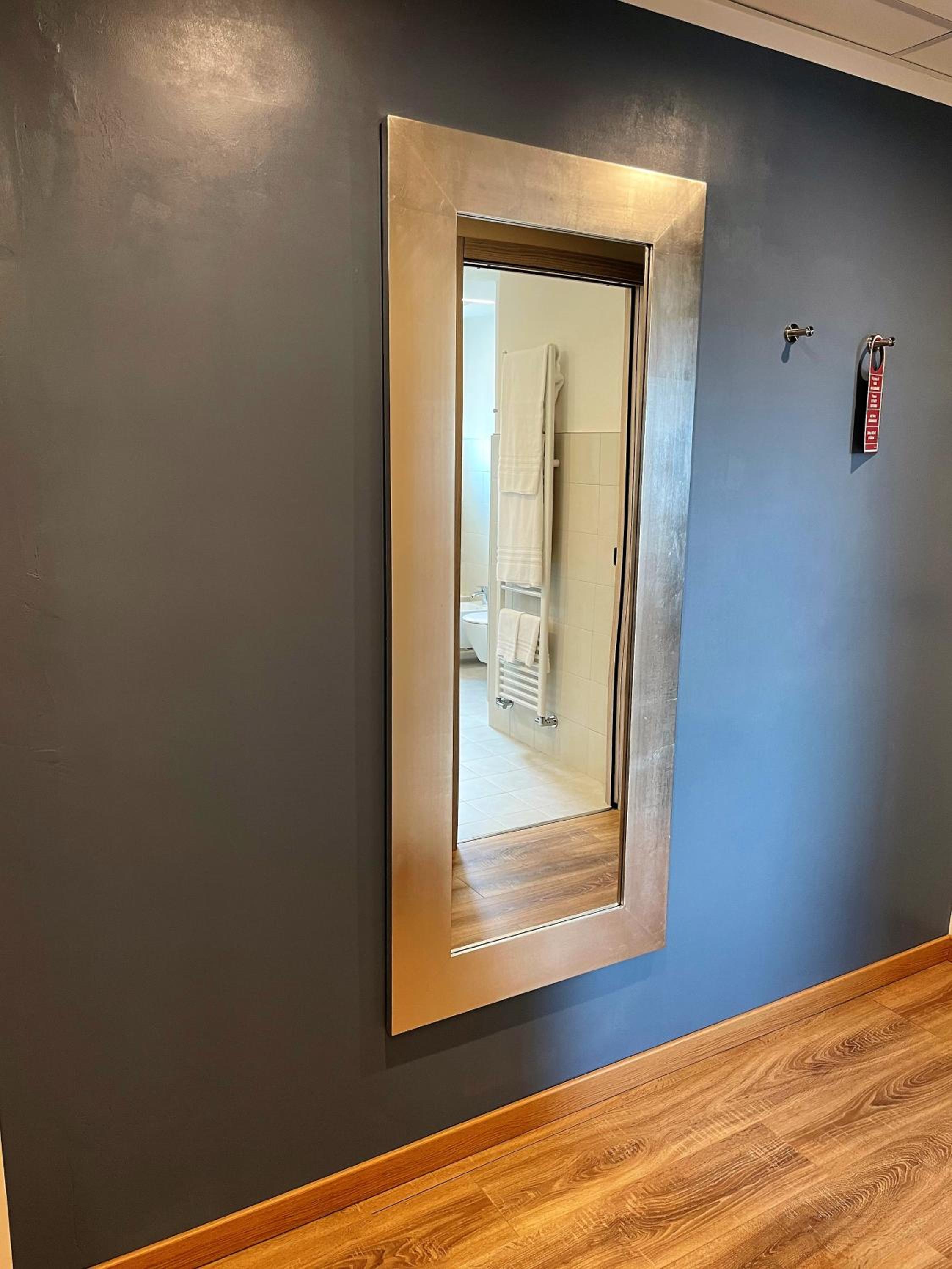 Superior Double or Twin Room - Photo 23