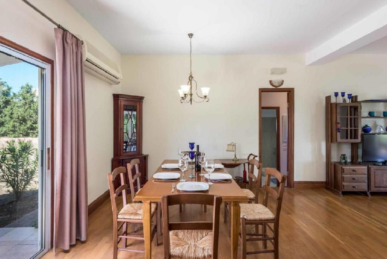 Villa with Private Pool photo 2
