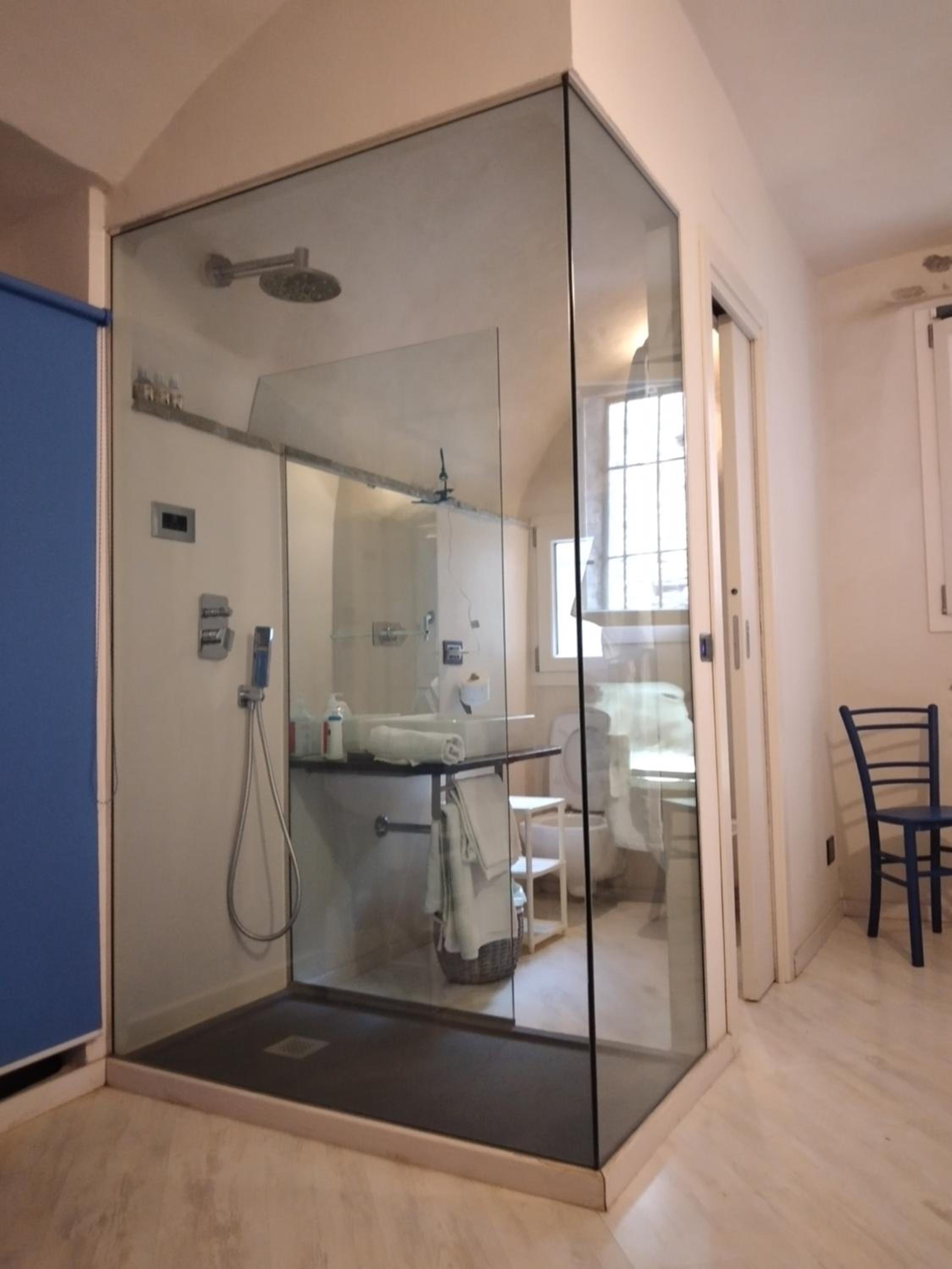 One-Bedroom House - Photo 14
