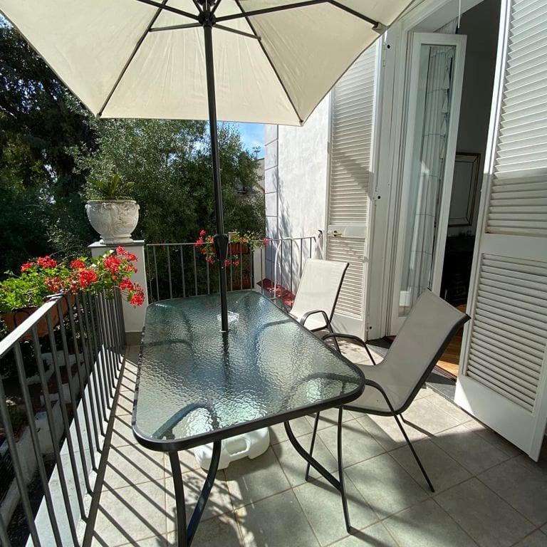 Double Room - Photo 5