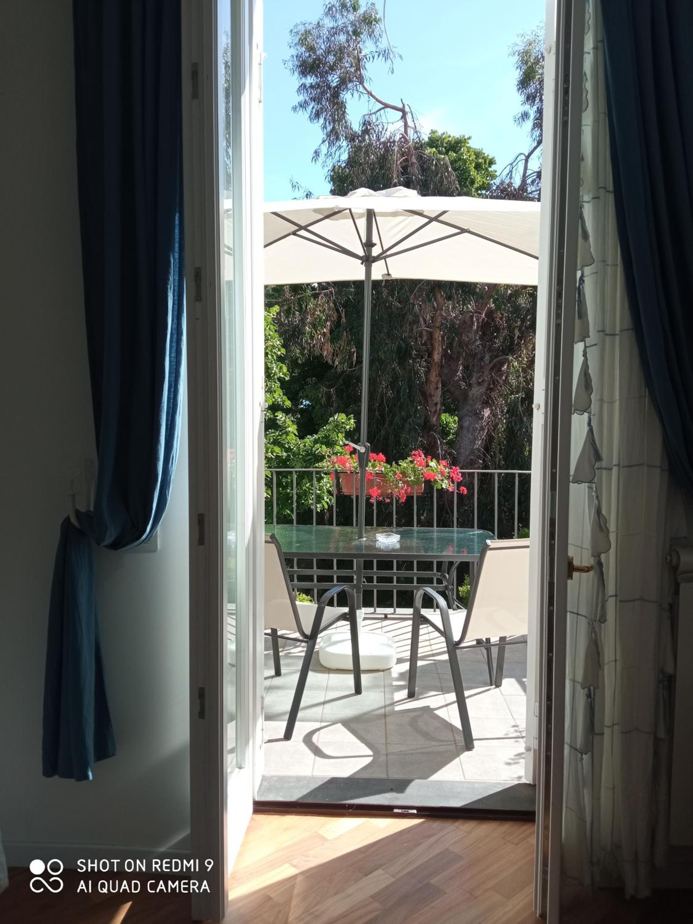 Double Room - Photo 13