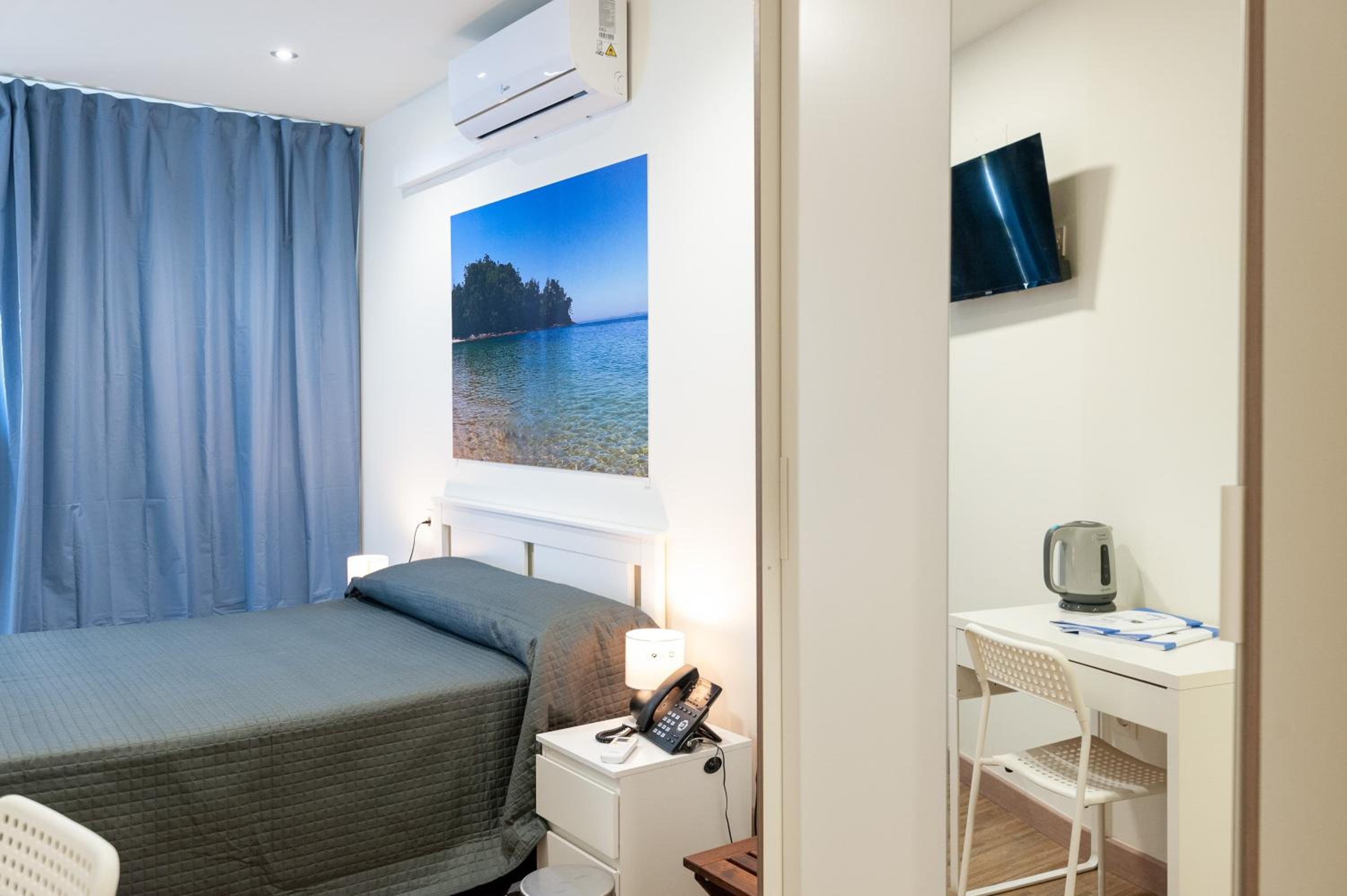 Deluxe Double Room - Photo 4