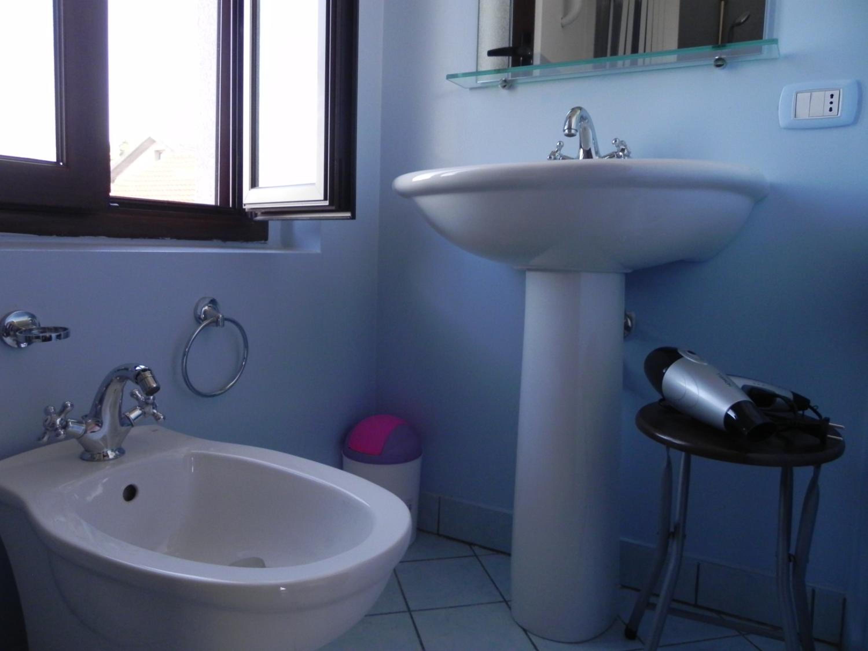 Double Room 201 photo 2