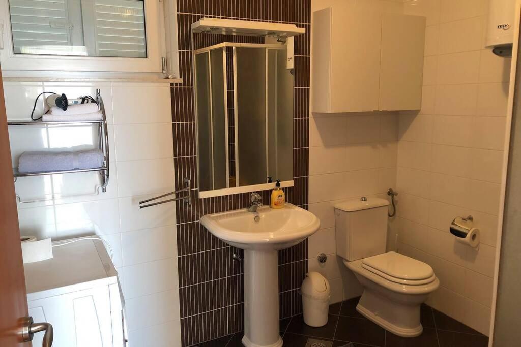 Two-Bedroom Apartment photo 3