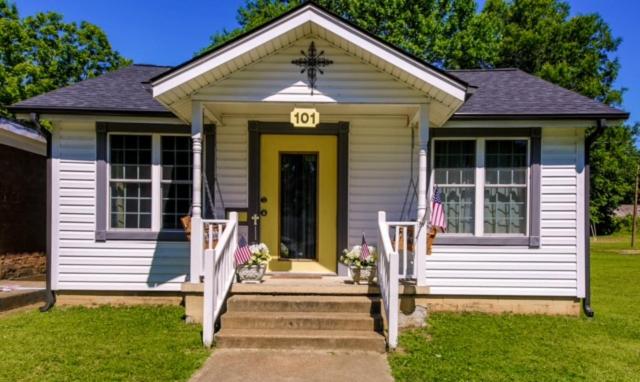 Two-Bedroom House photo 2