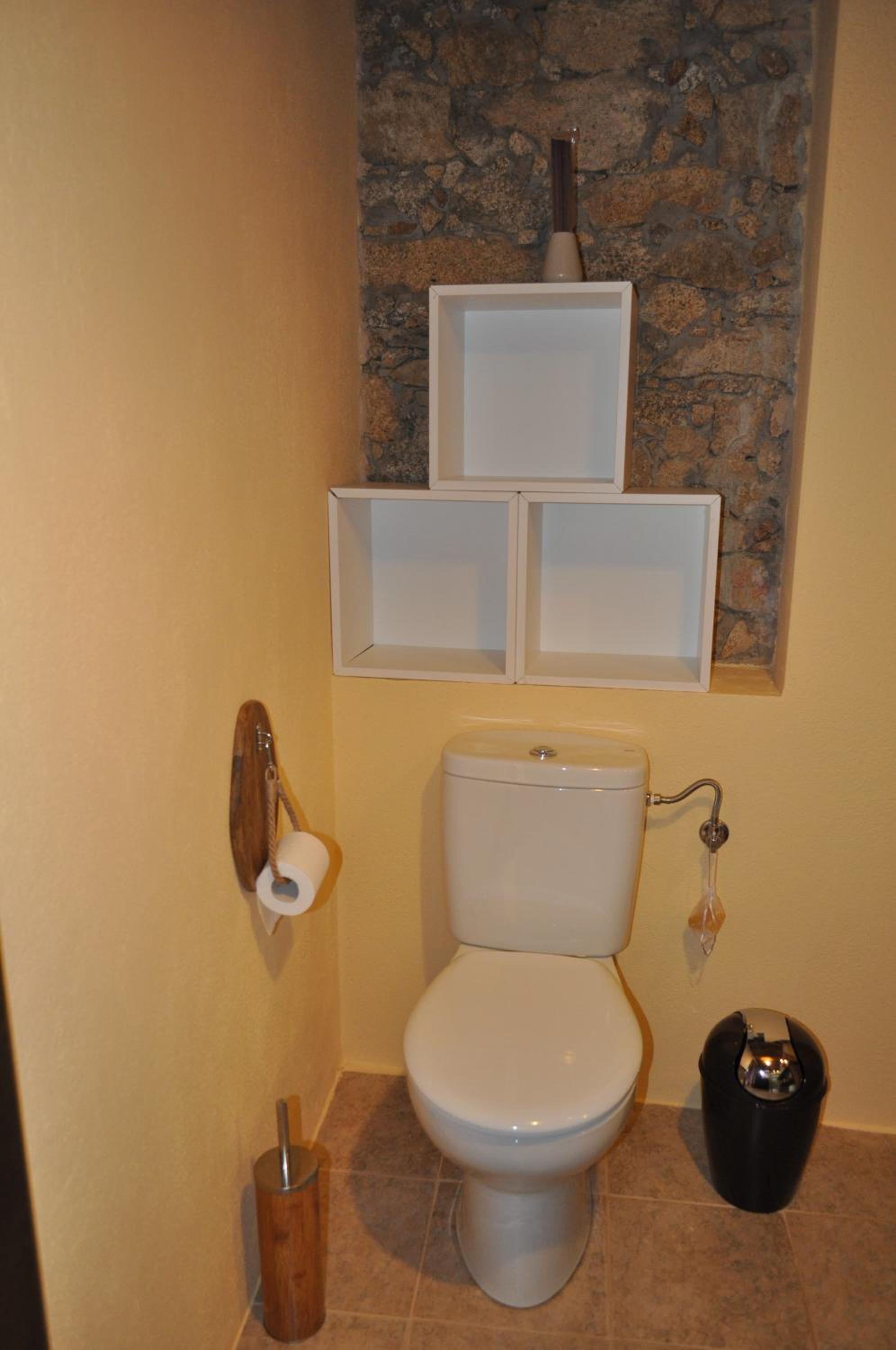 Quadruple Room with Private Bathroom photo 3