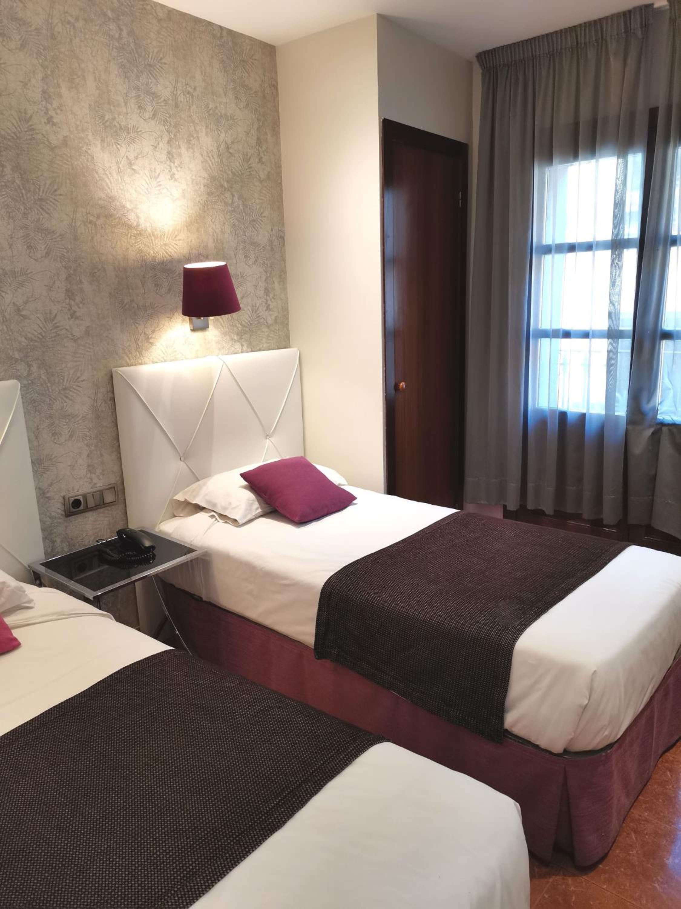 Habitación Doble o con Dos Camas
