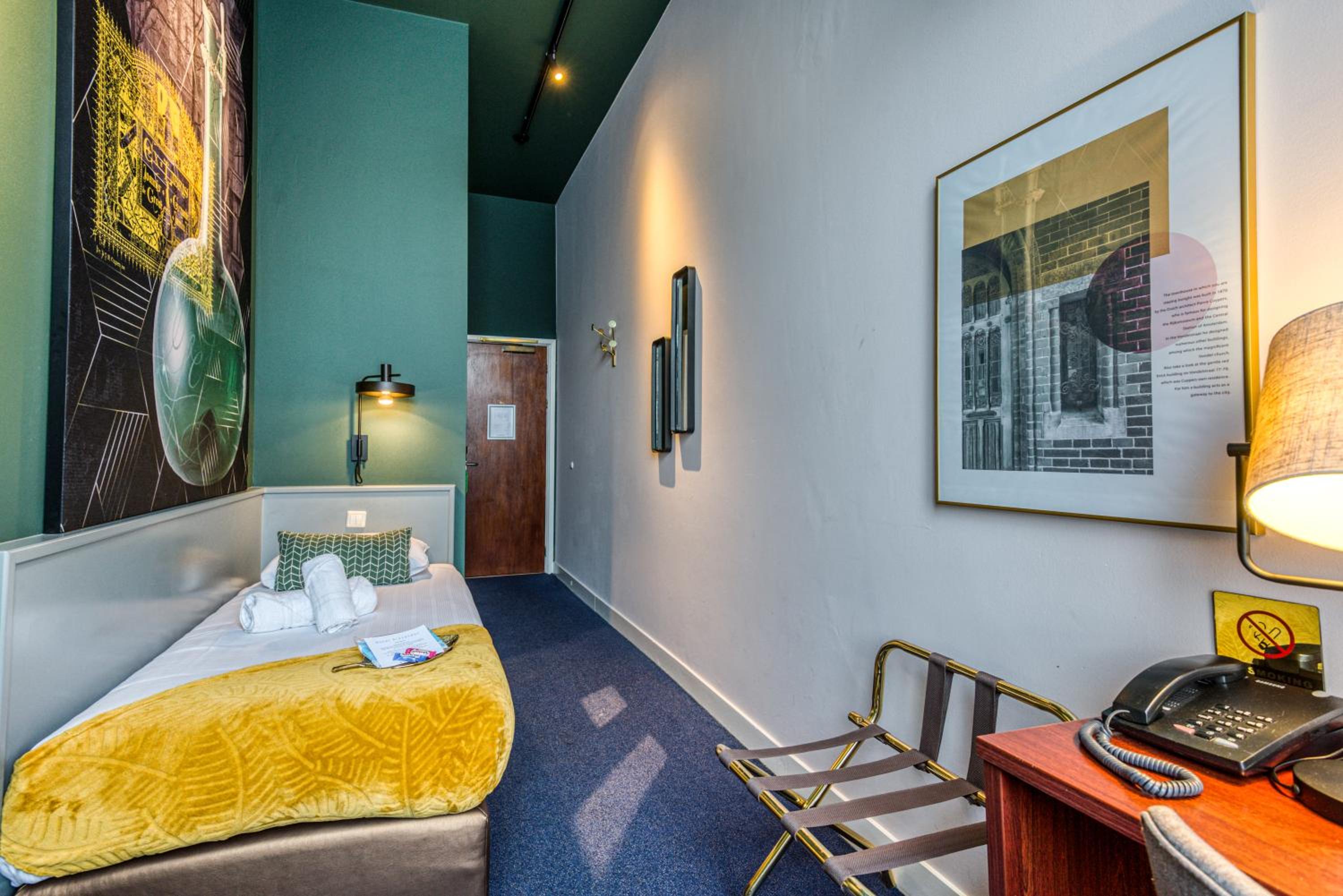 Single Room photo 3