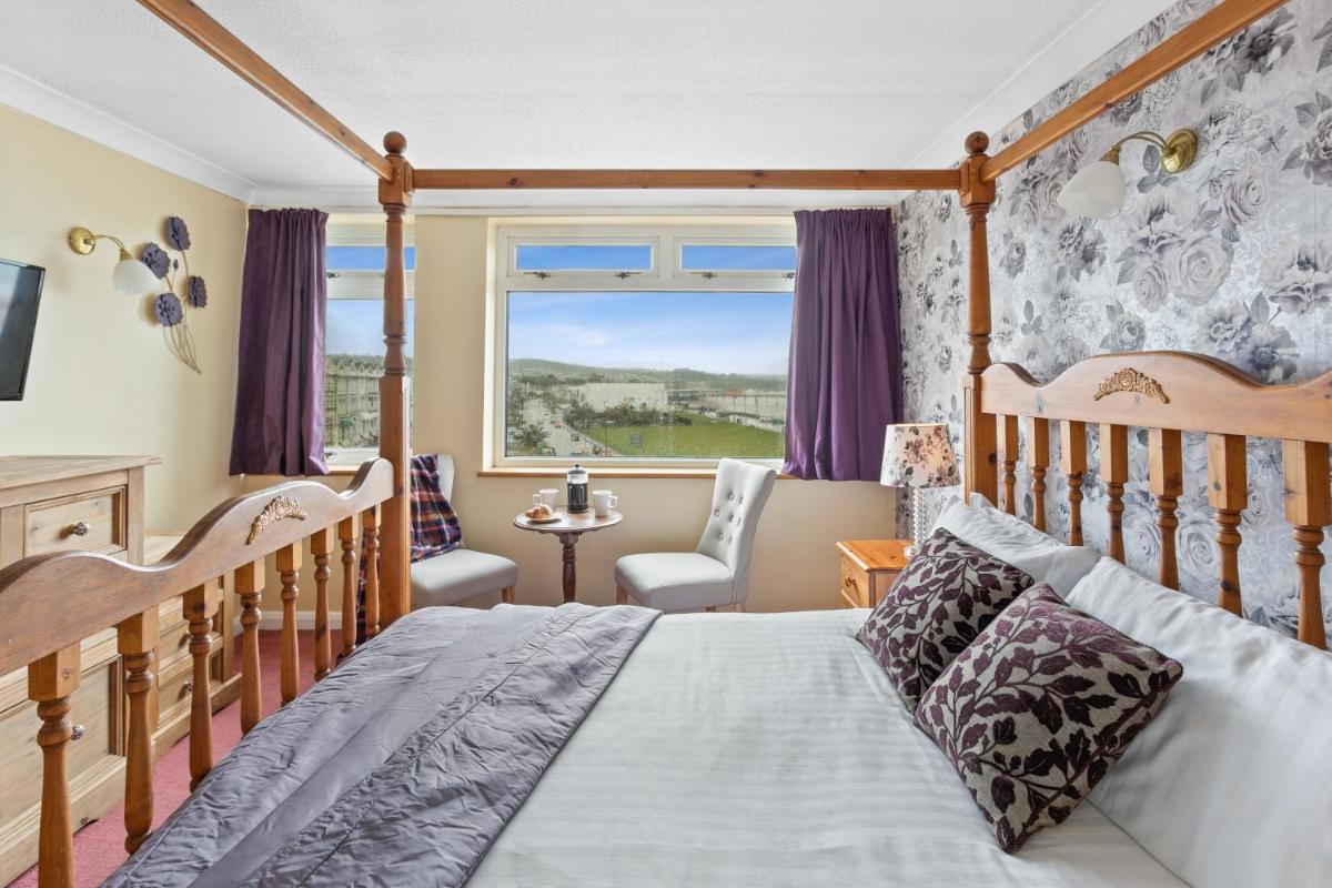 Deluxe Double Room with Sea View photo 2